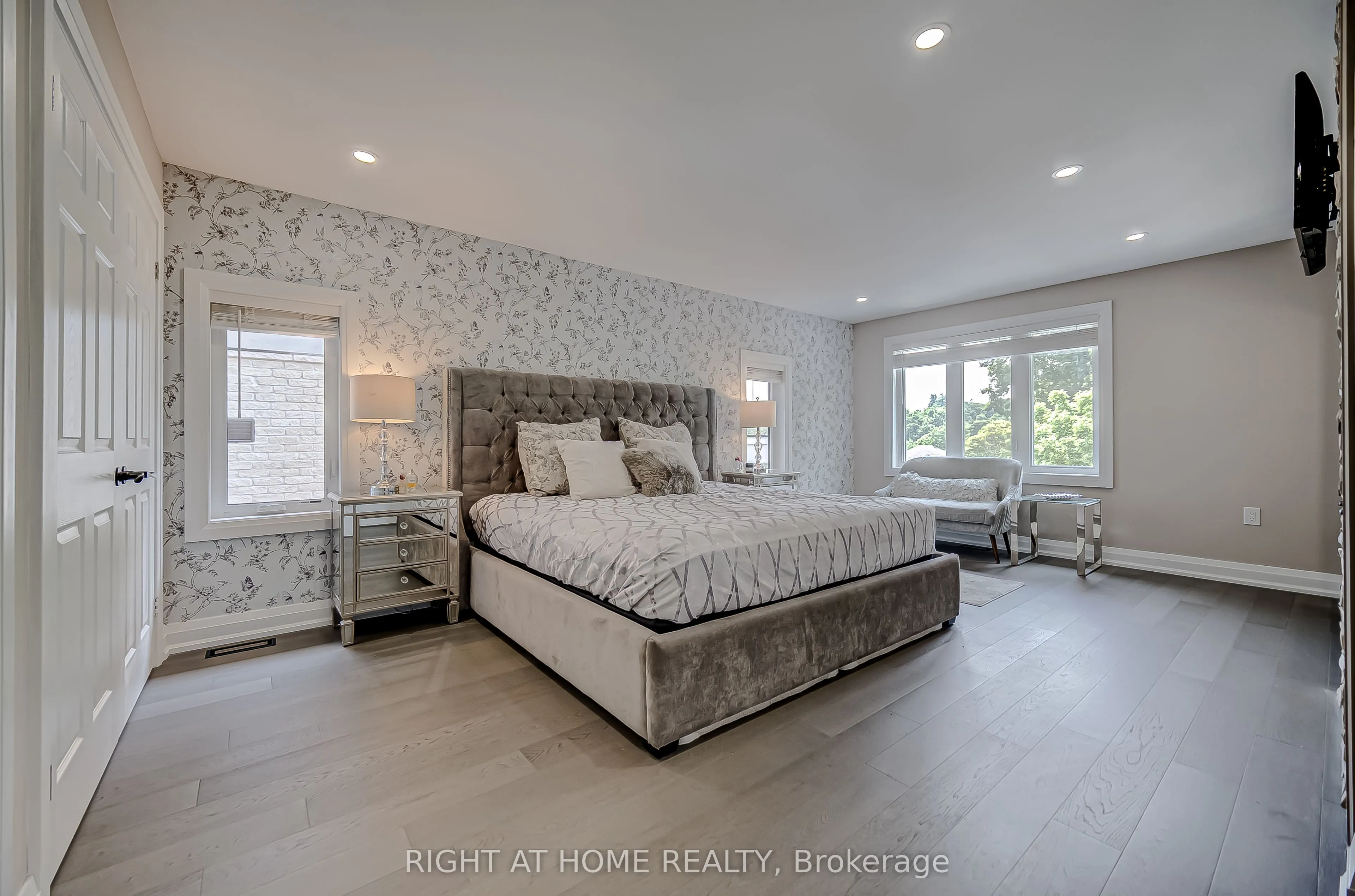 1482 Old Forest Road