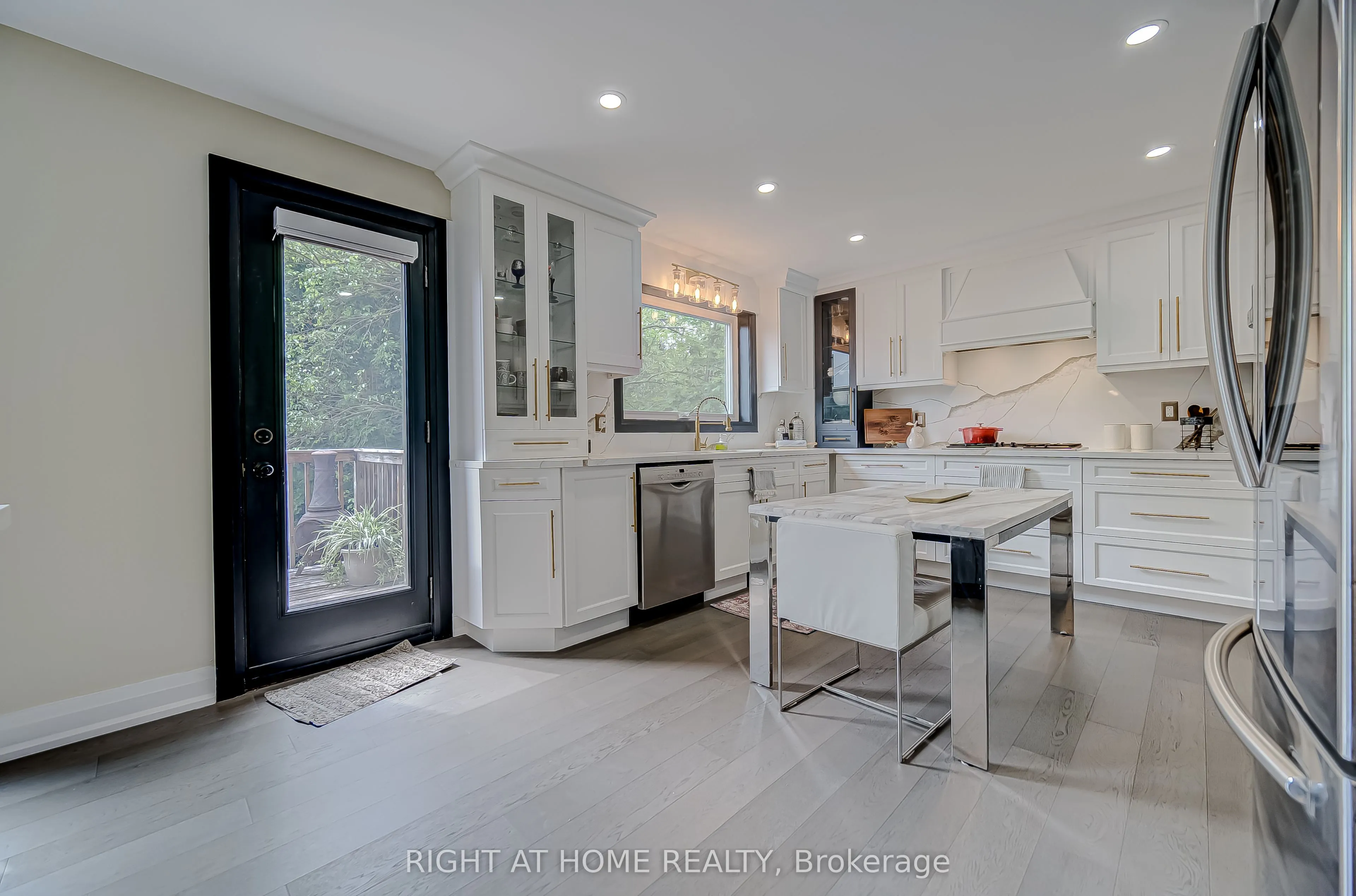 1482 Old Forest Road