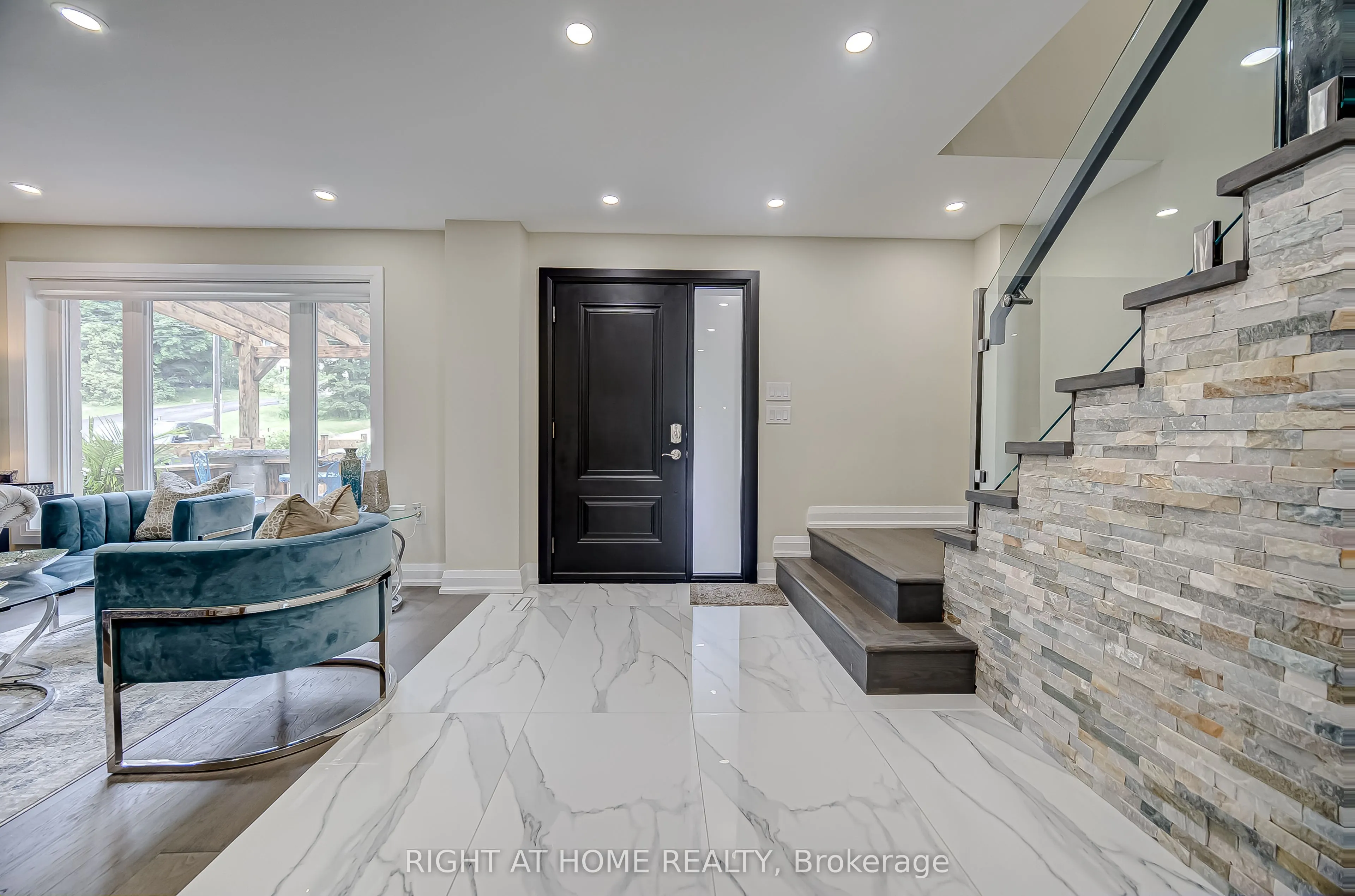 1482 Old Forest Road
