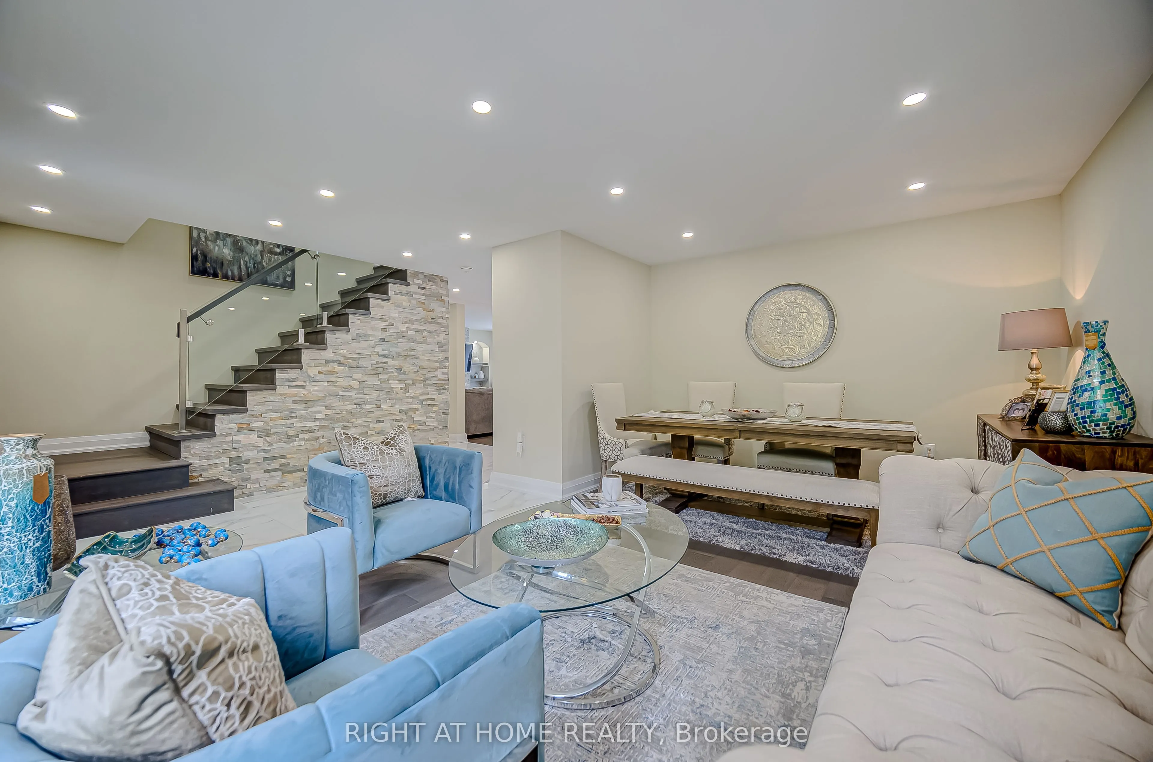 1482 Old Forest Road