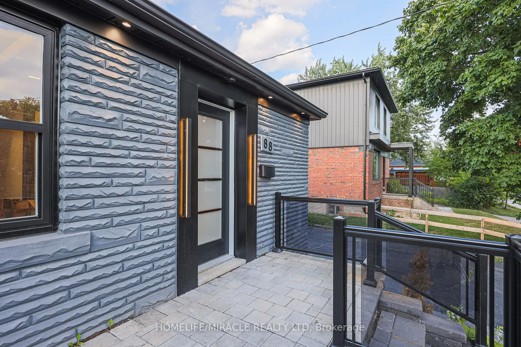 88 Inniswood Drive
