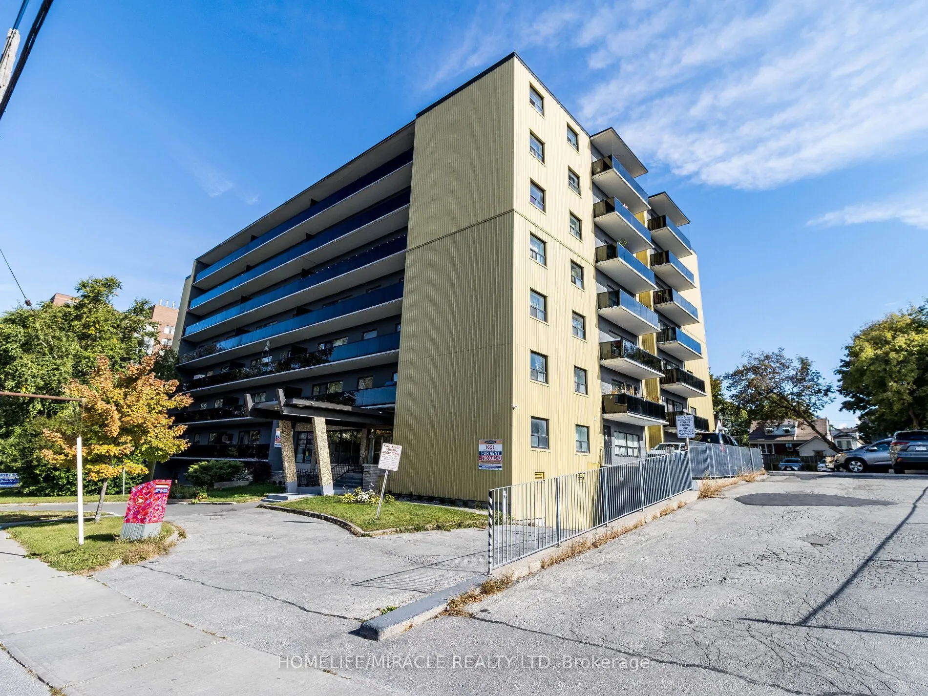 1651 VICTORIA PARK Avenue, #605