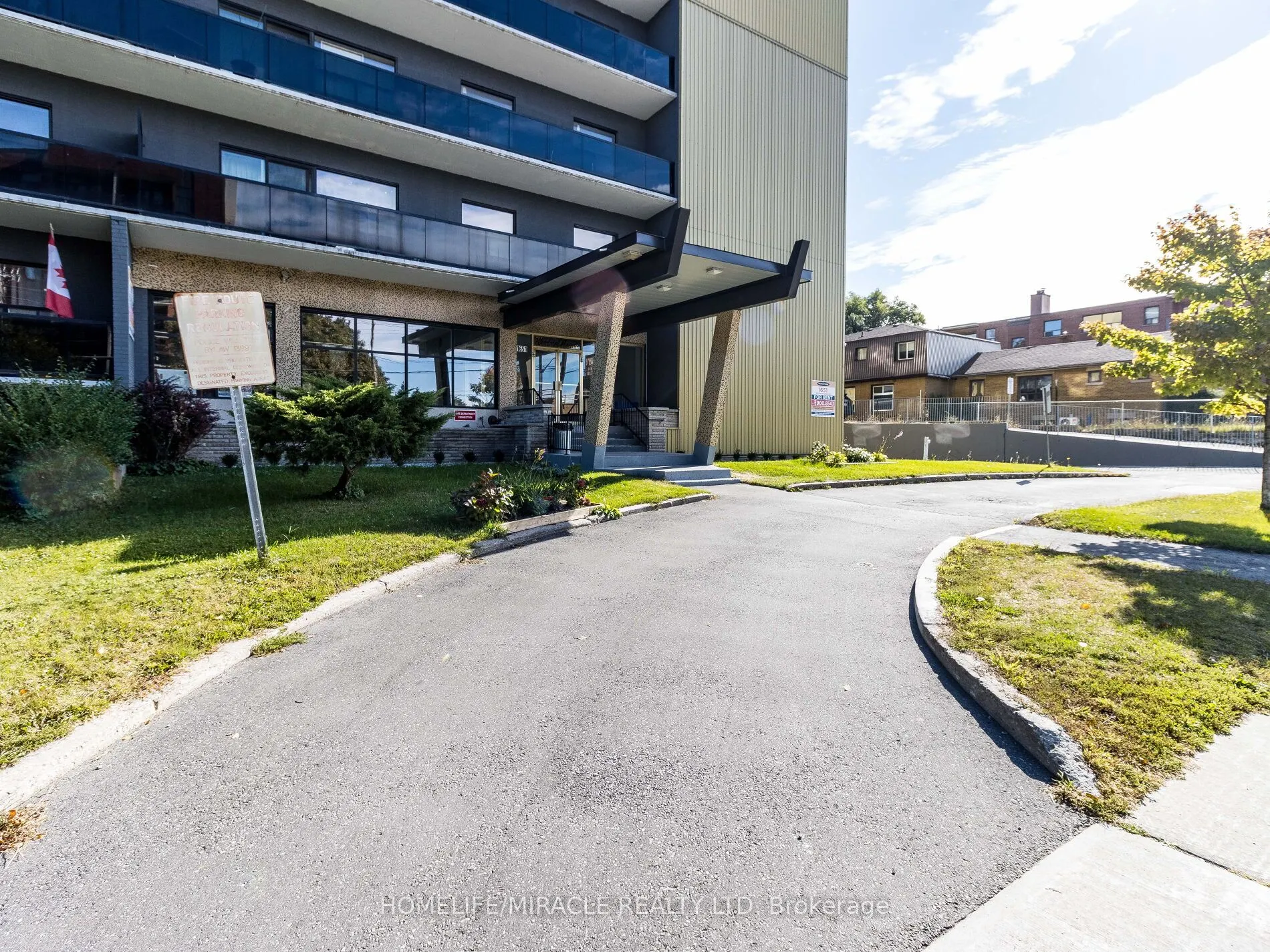 1651 VICTORIA PARK Avenue, #605