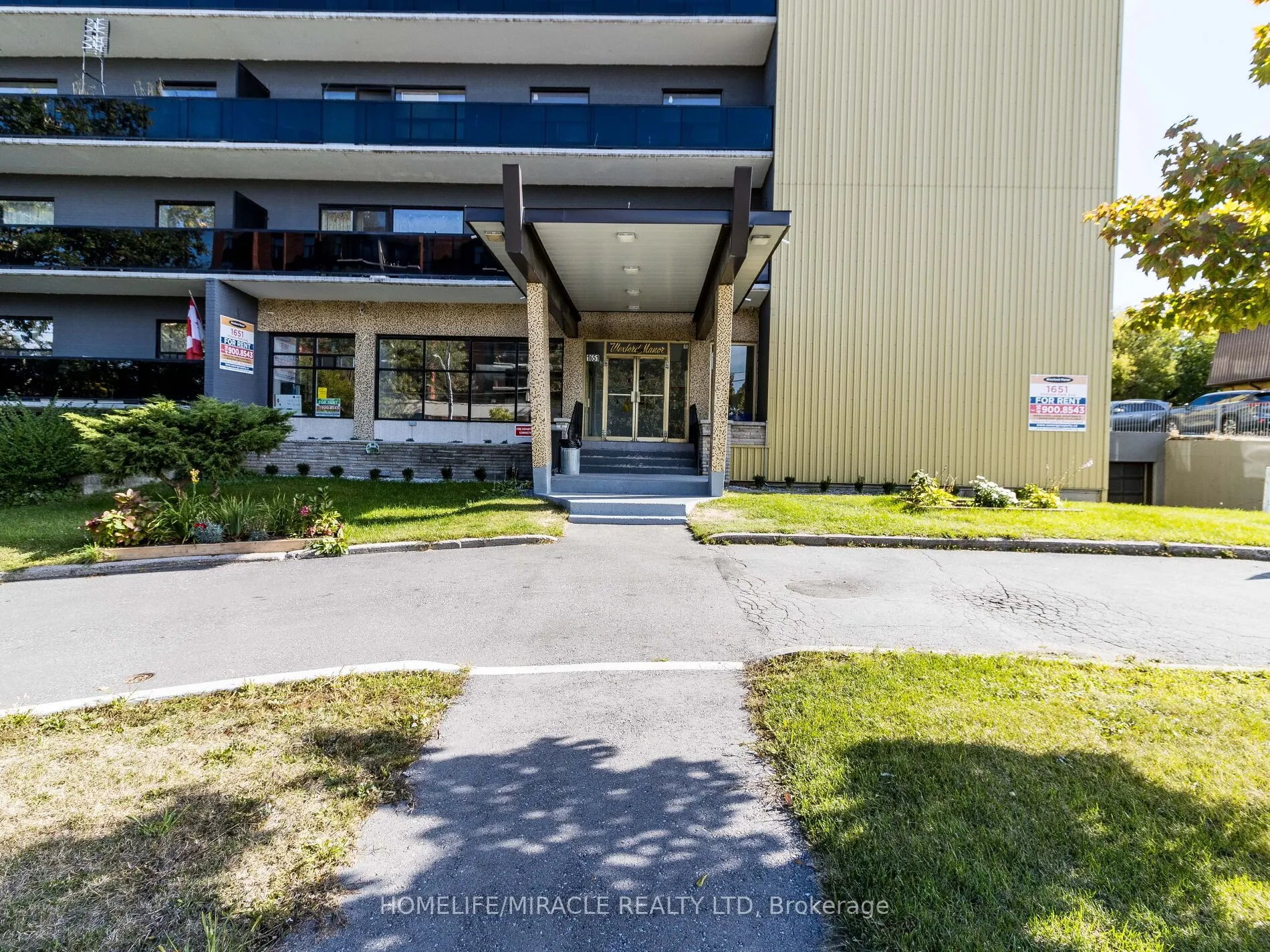 1651 VICTORIA PARK Avenue, #605