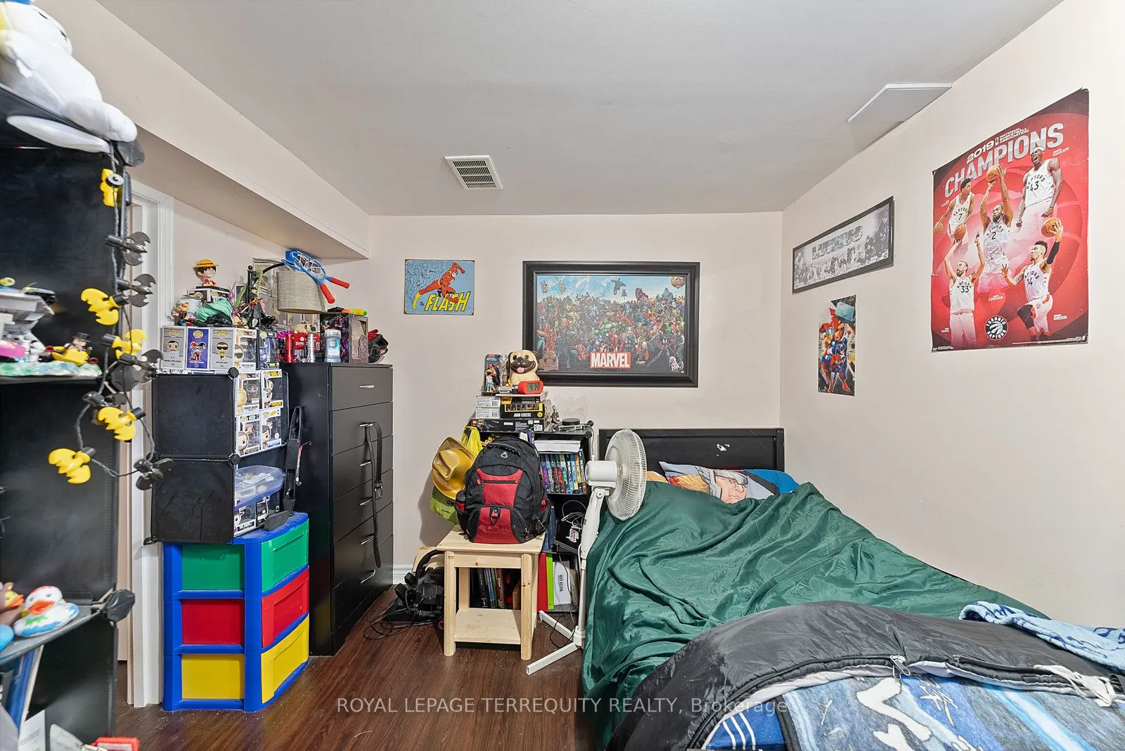 329 Cochrane Street