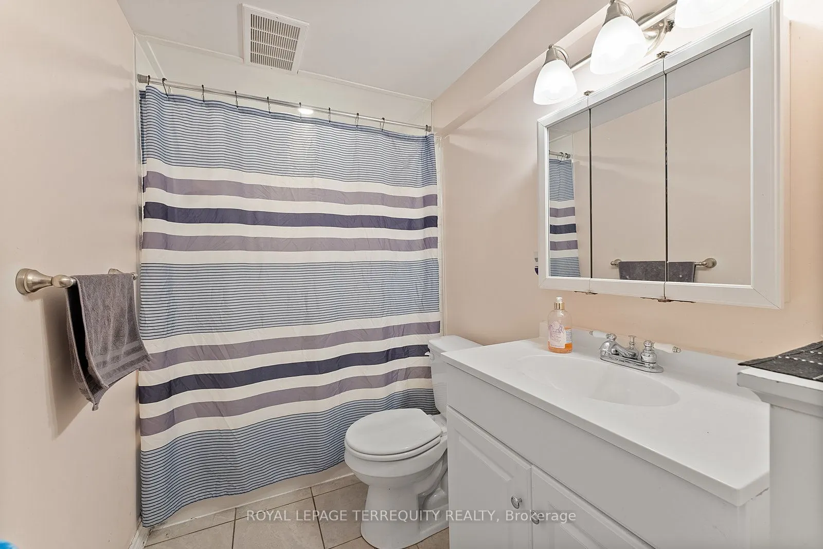329 Cochrane Street
