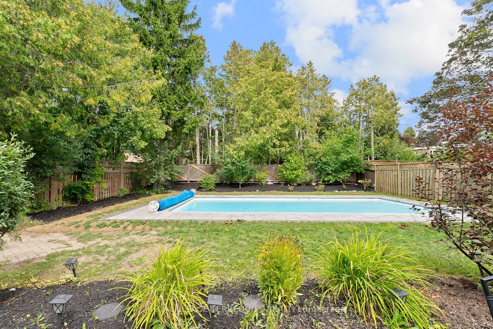 329 Cochrane Street