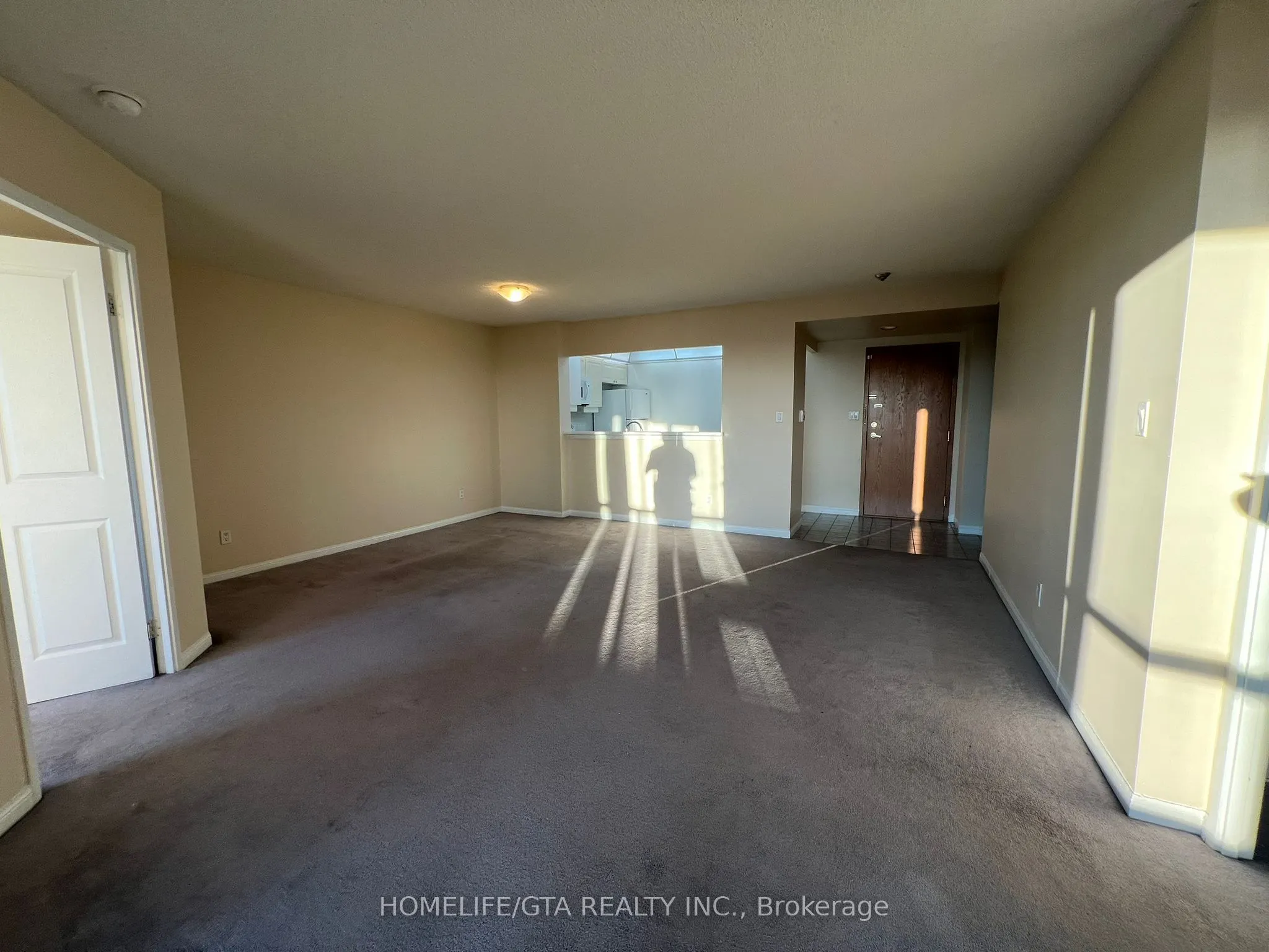 88 Corporate Drive, #2211