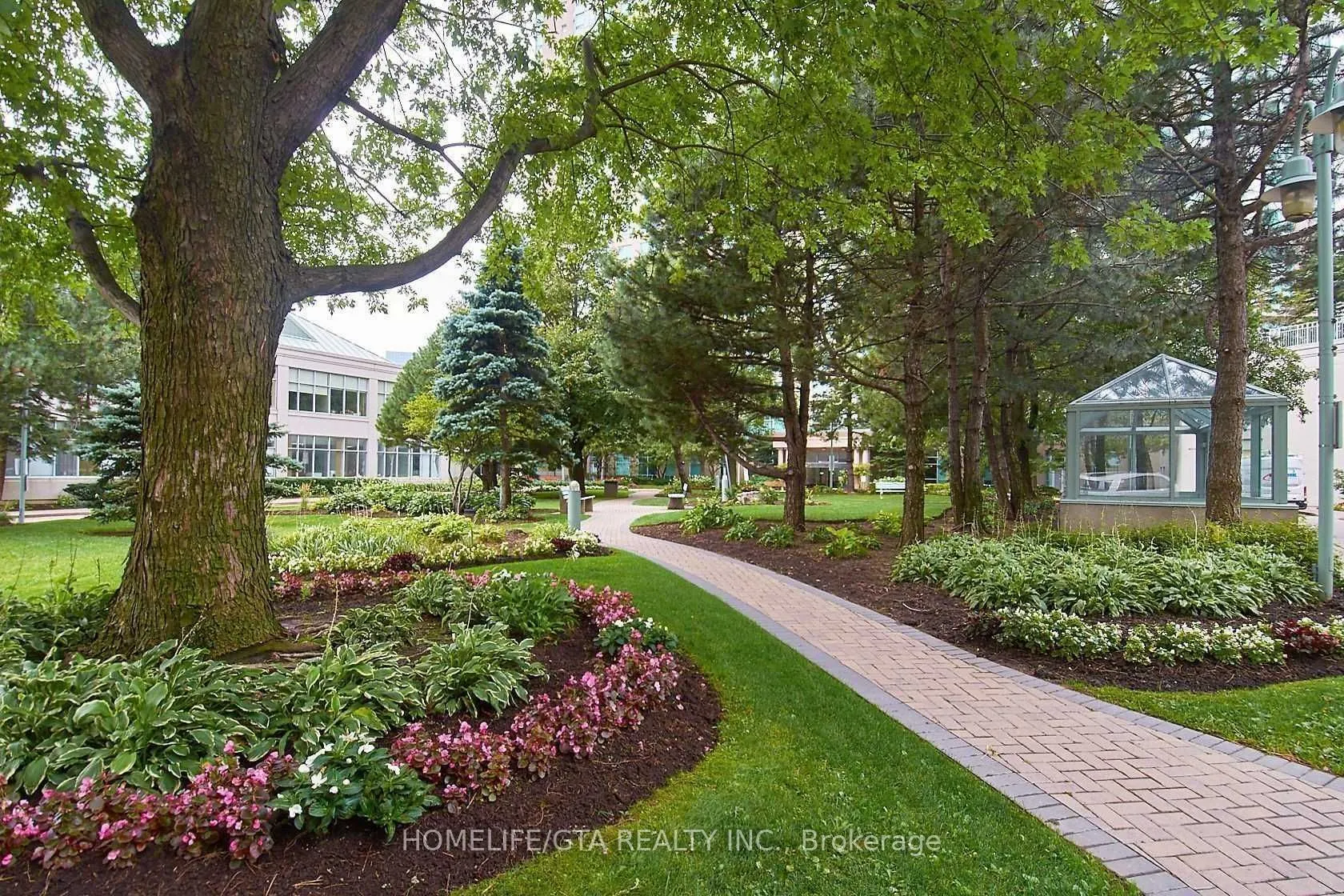 88 Corporate Drive, #2211