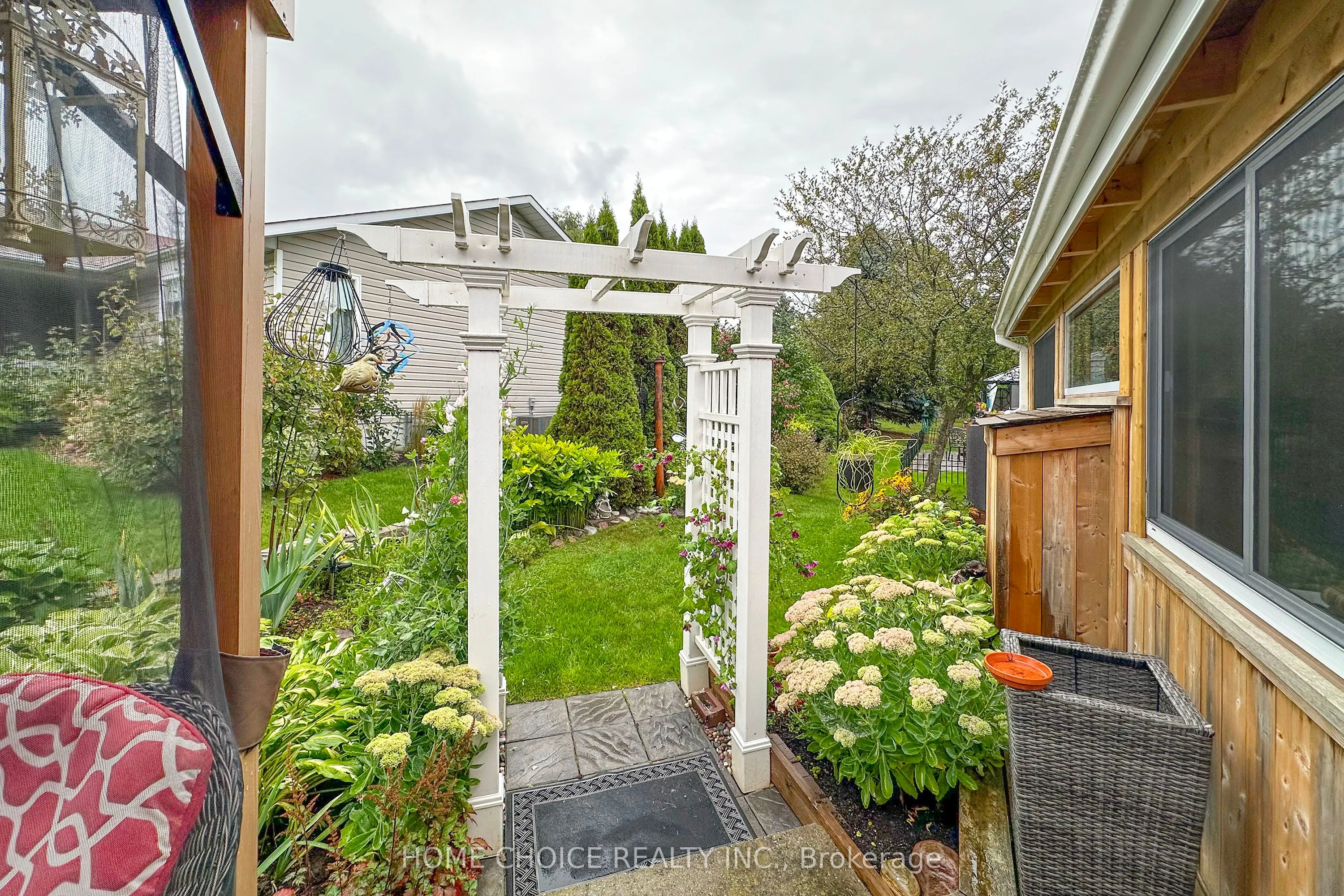 29 Cornerbrook Court