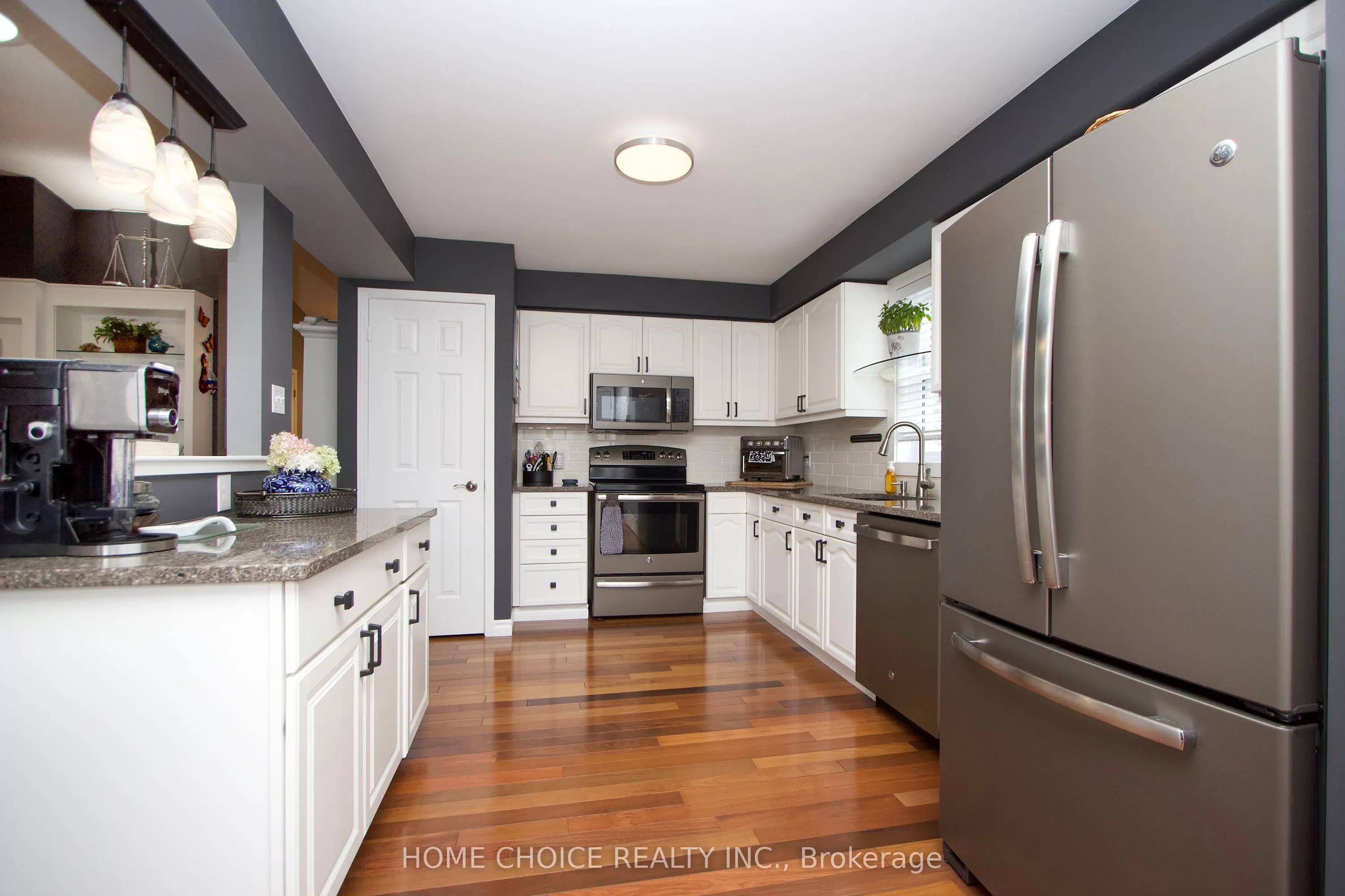 29 Cornerbrook Court