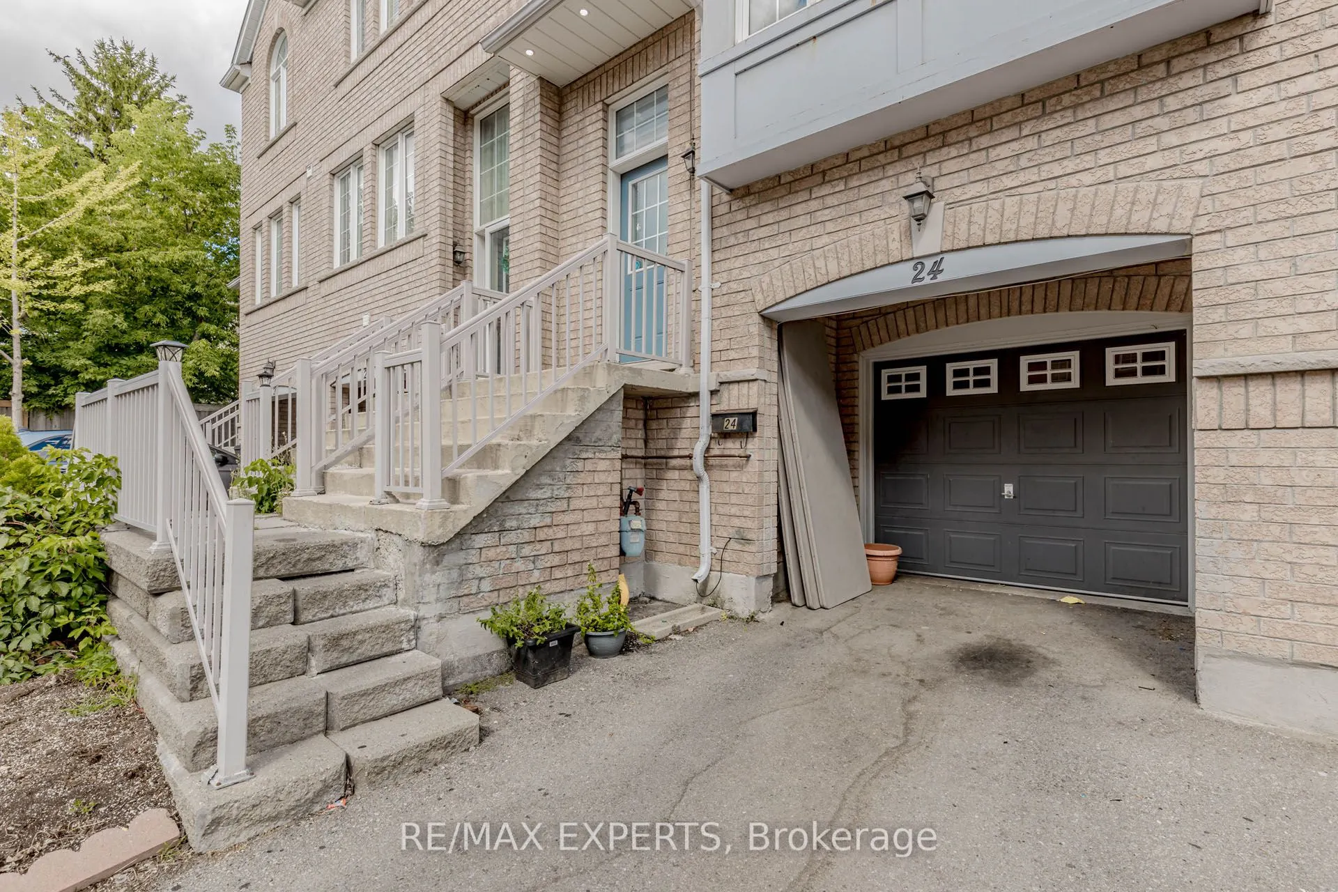 24 Ignatius Lane