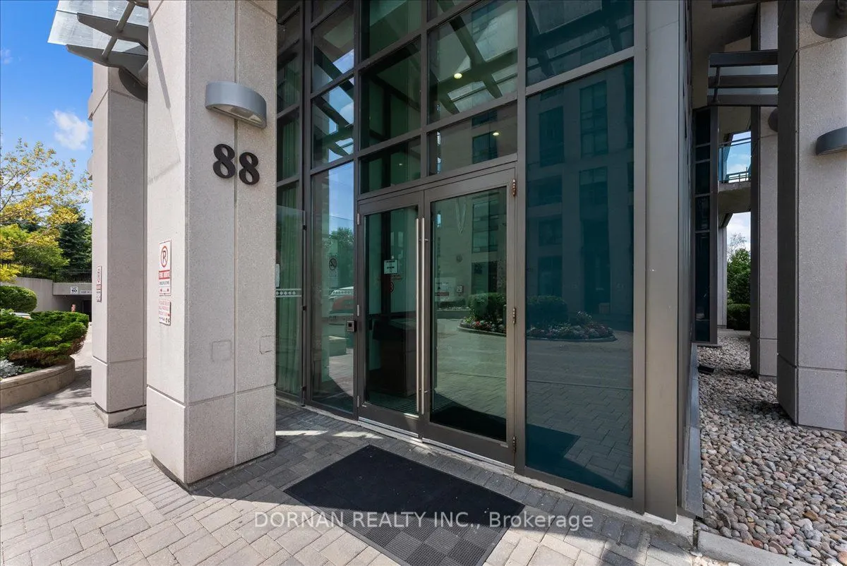 88 Grangeway Avenue, #305