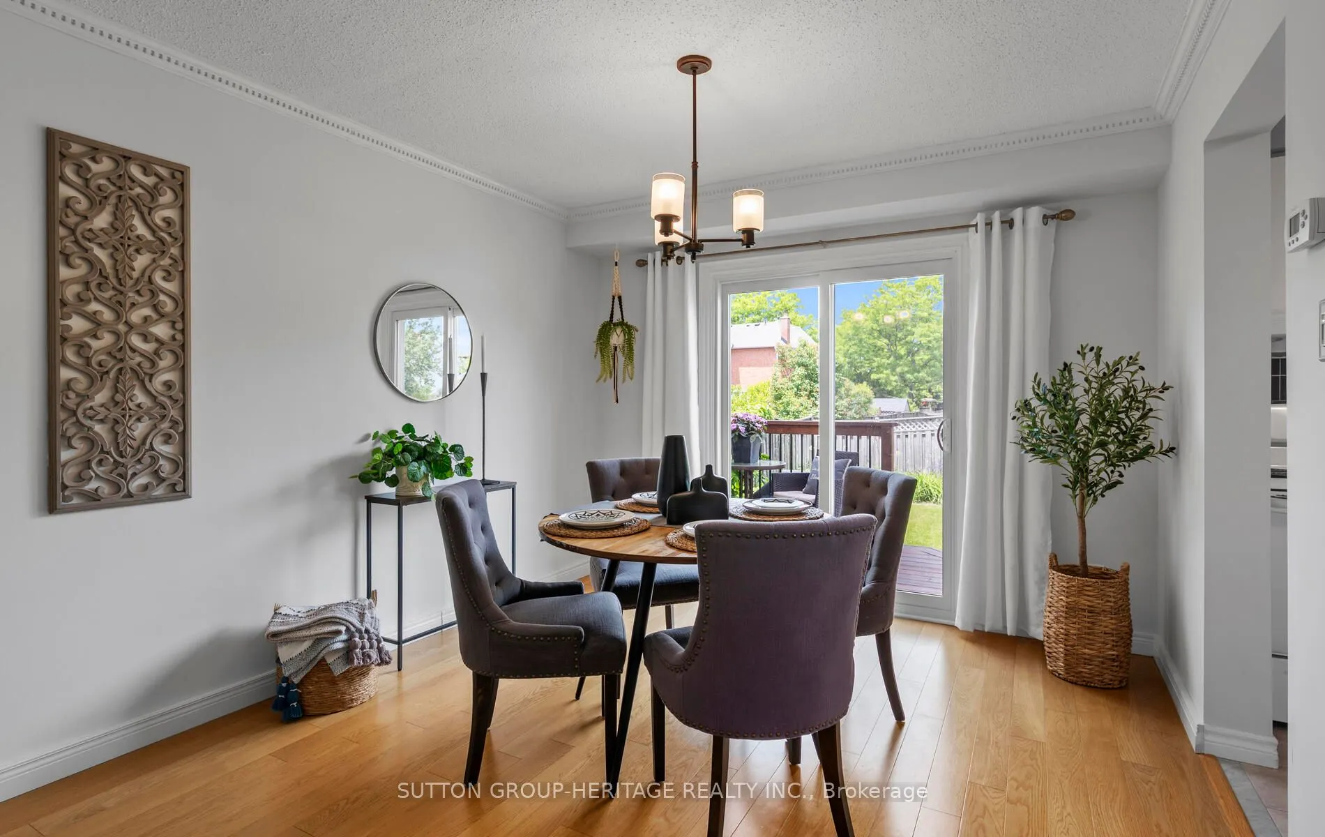 61 Kipling Crescent