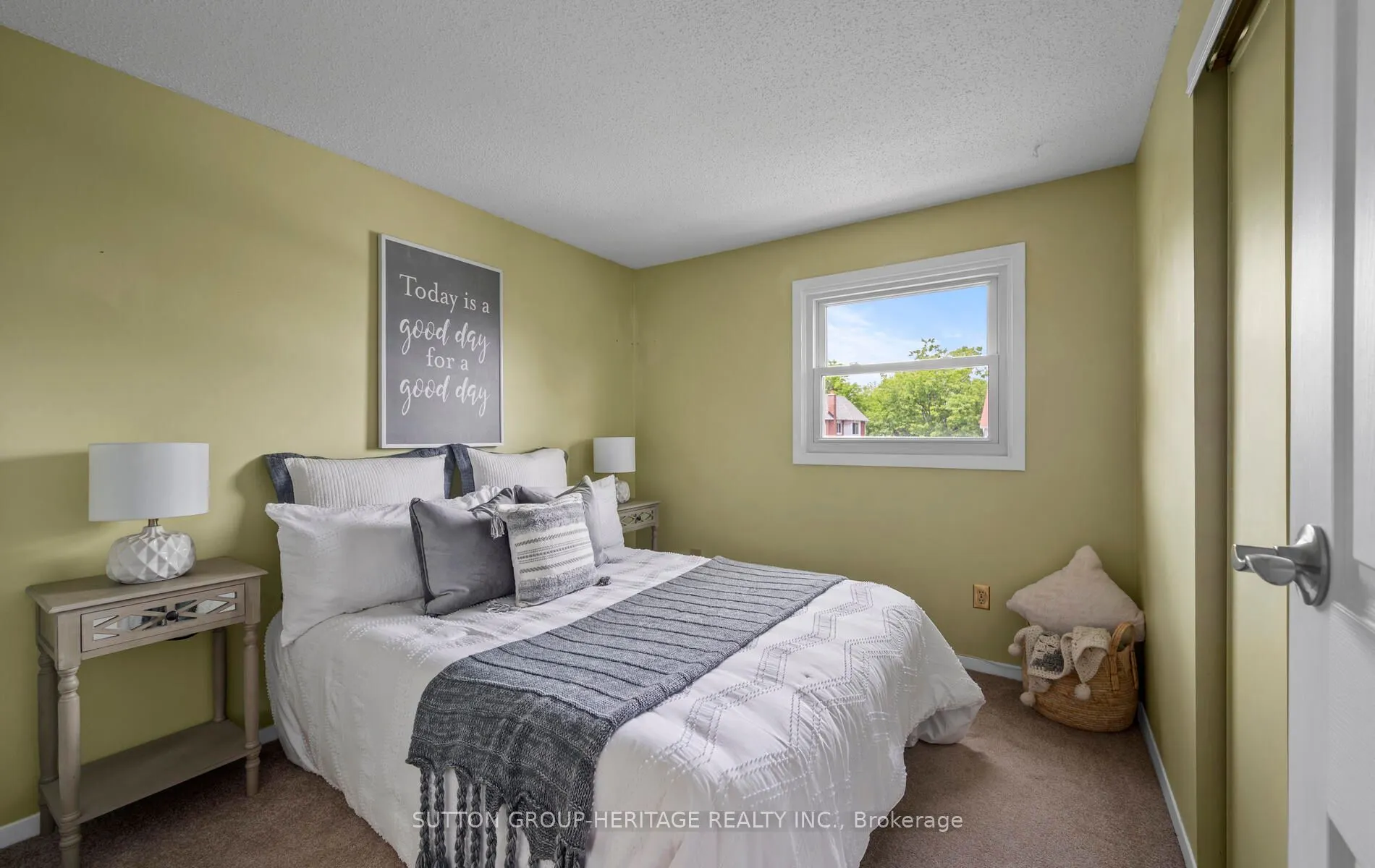 61 Kipling Crescent