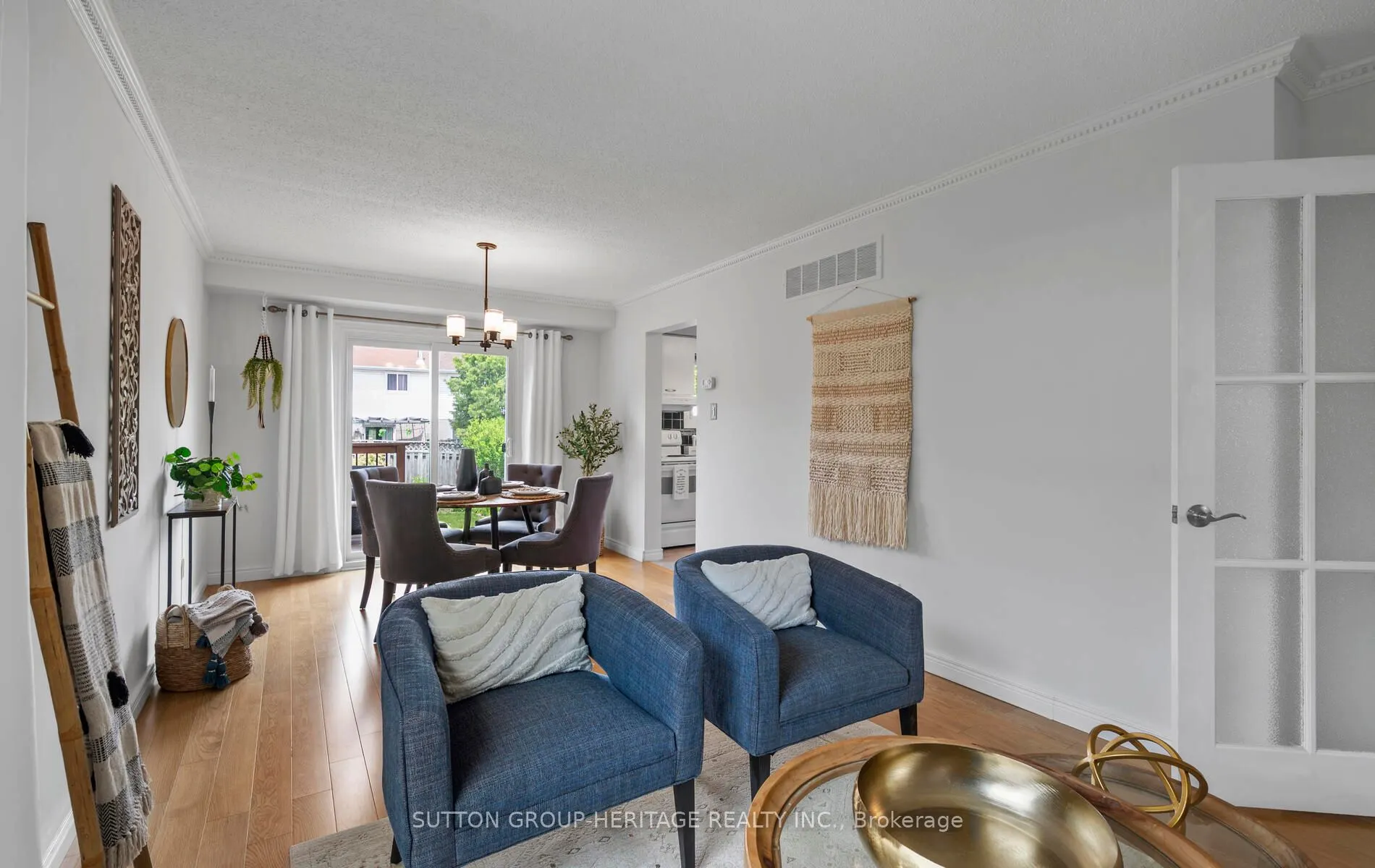 61 Kipling Crescent
