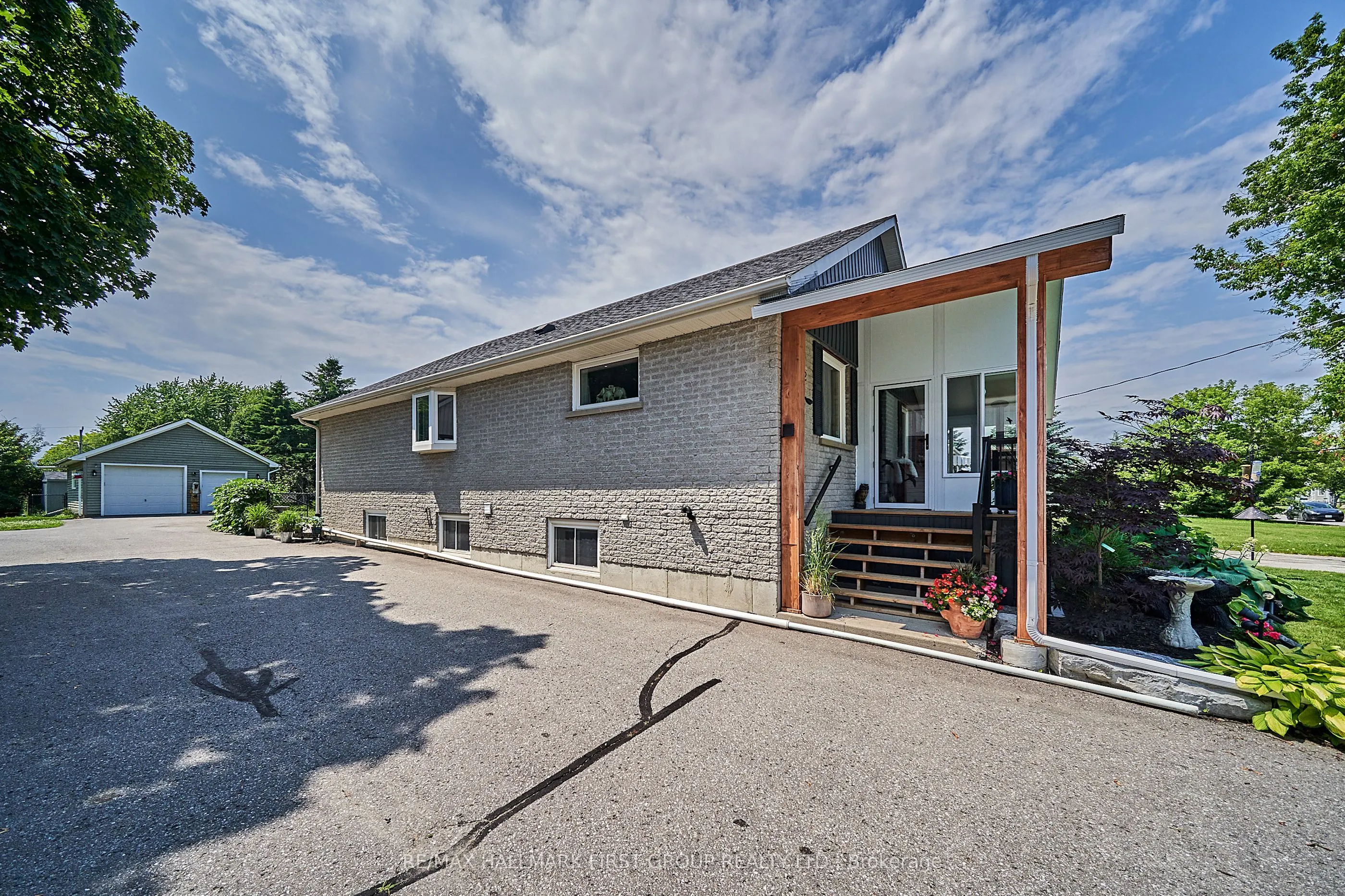 3092 Courtice Road