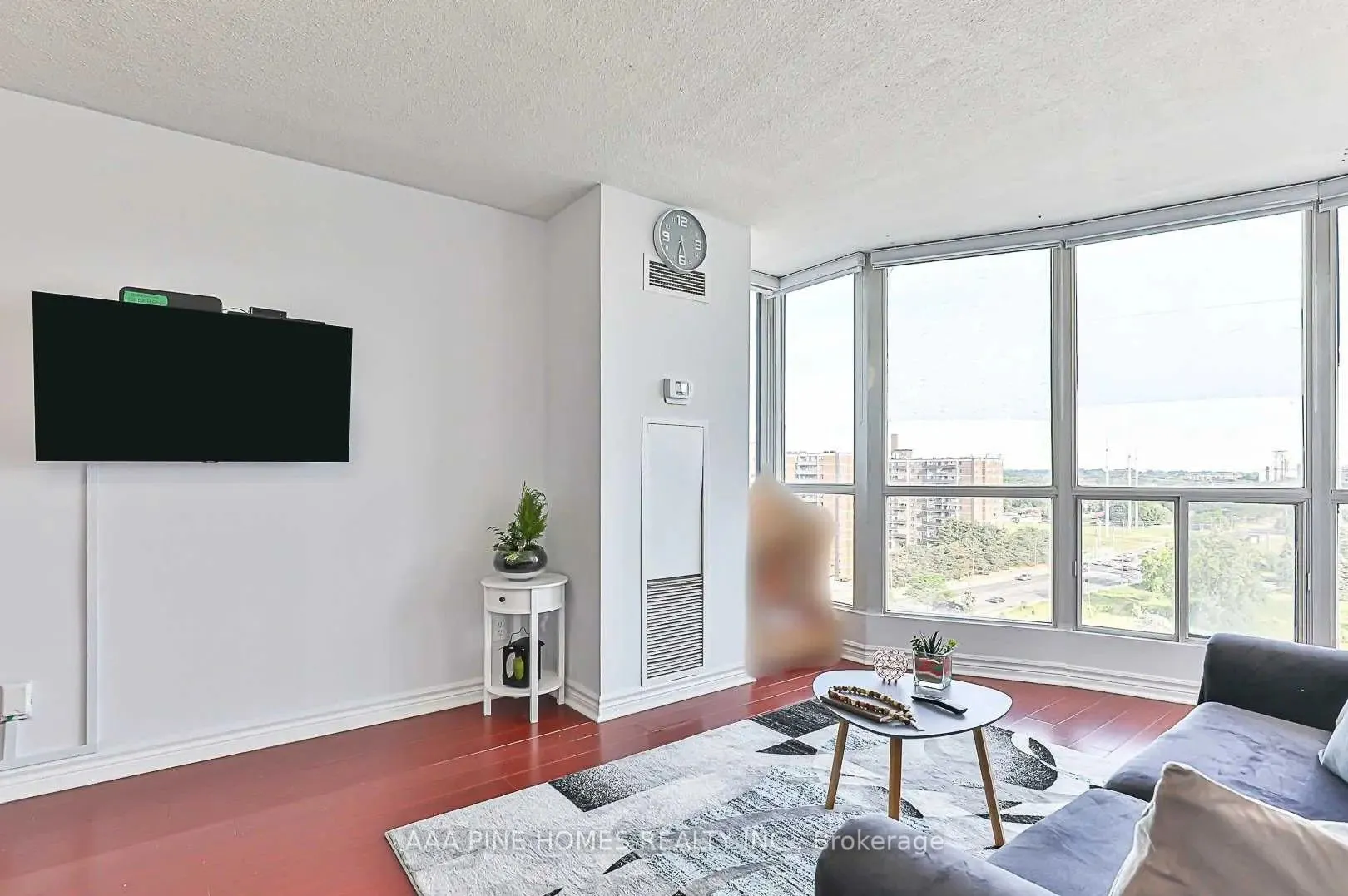 2550 Lawrence Avenue E, ##1111