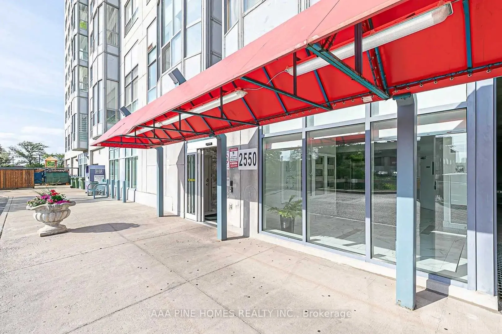 2550 Lawrence Avenue E, ##1111