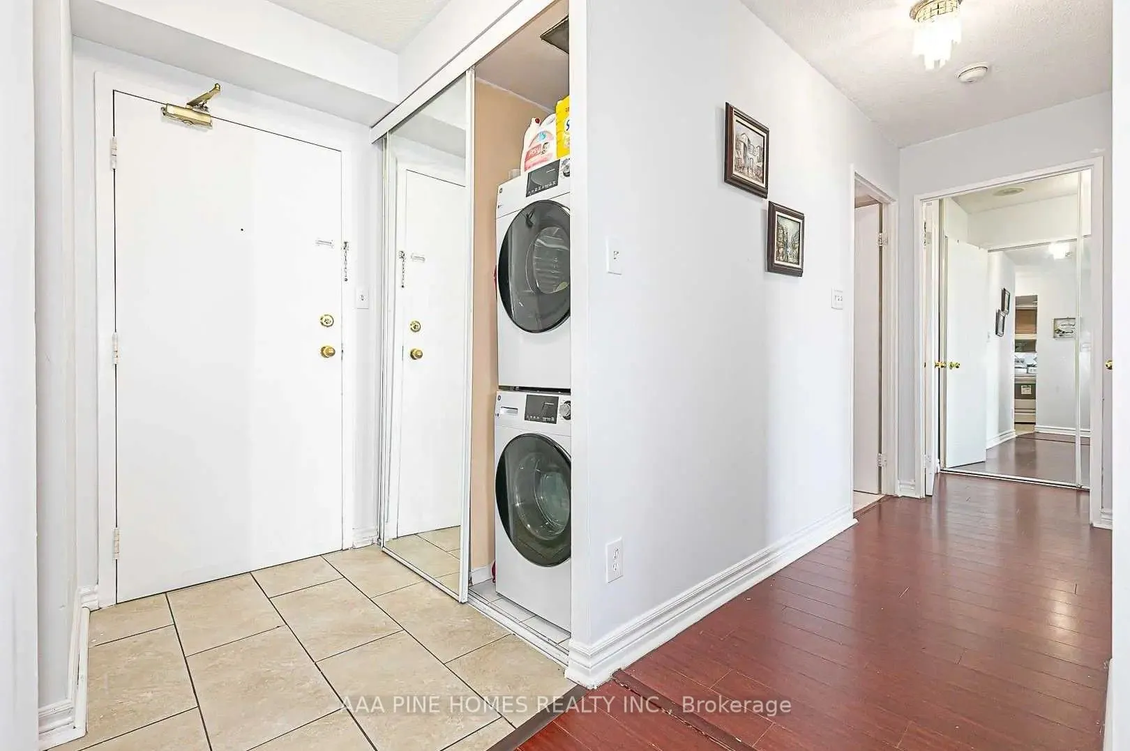 2550 Lawrence Avenue E, ##1111