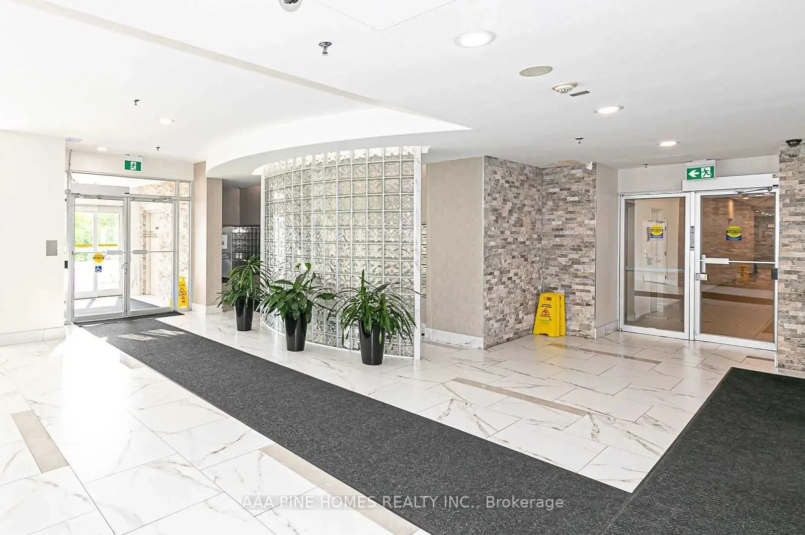 2550 Lawrence Avenue E, ##1111