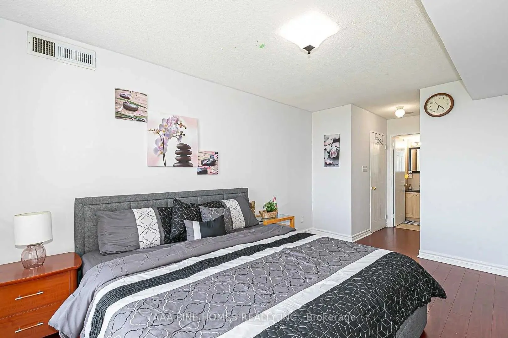 2550 Lawrence Avenue E, ##1111