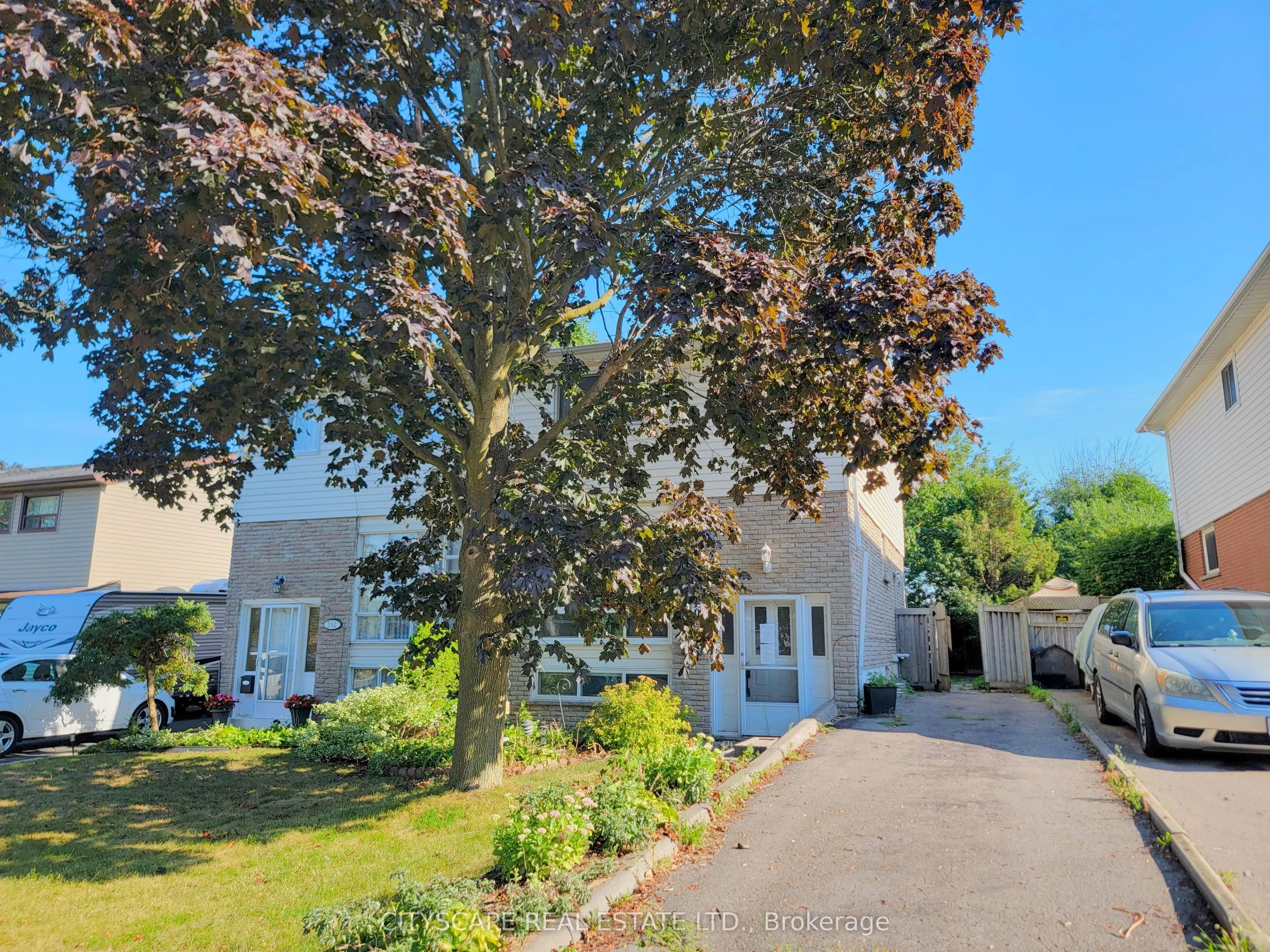350 Vancouver Crescent