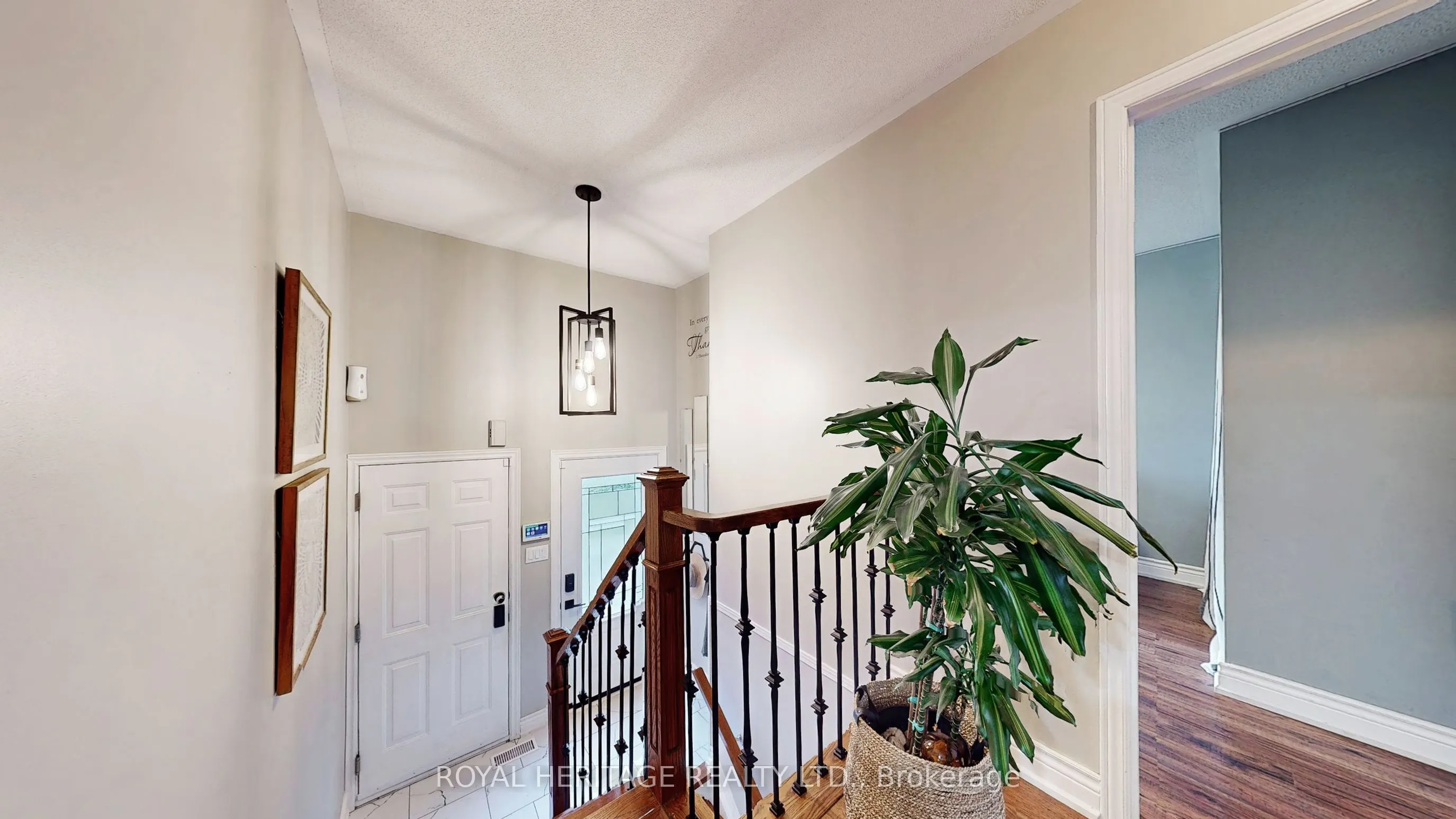 32 Fenwick Avenue
