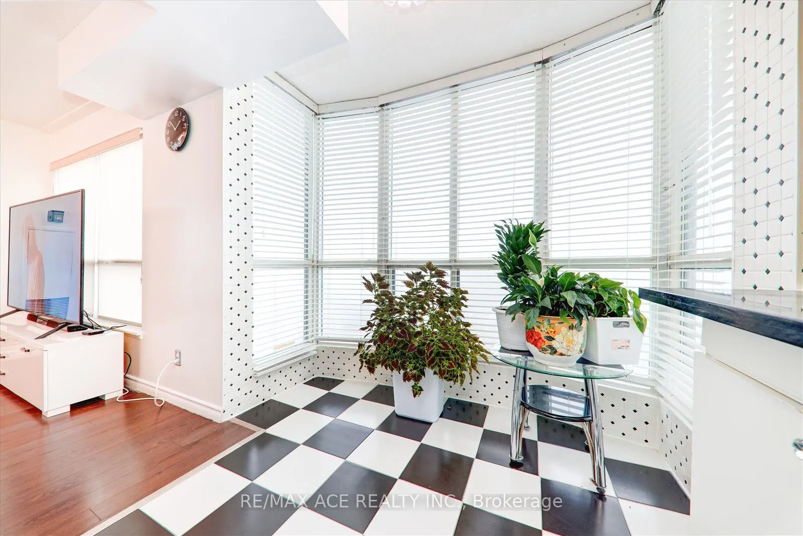 1470 Midland Avenue, #1410