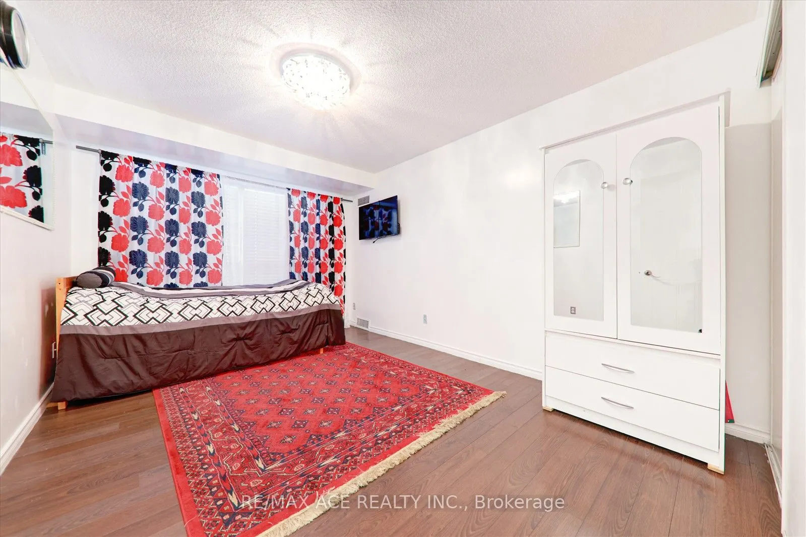 1470 Midland Avenue, #1410