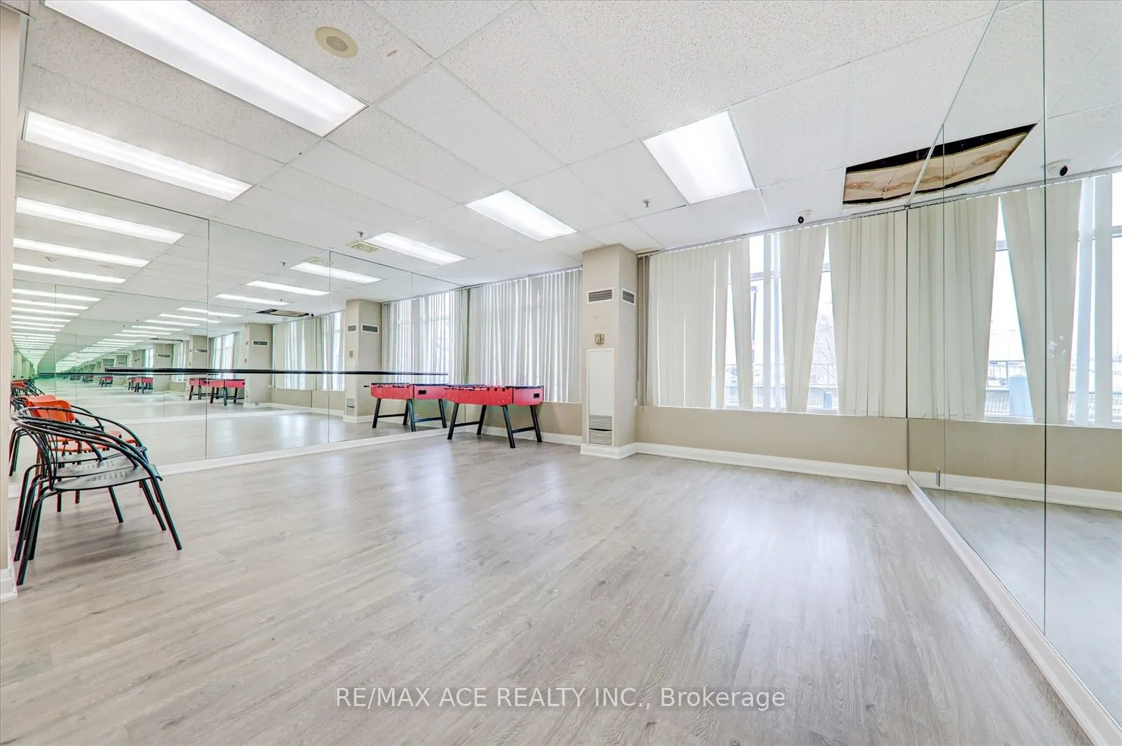 1470 Midland Avenue, #1410