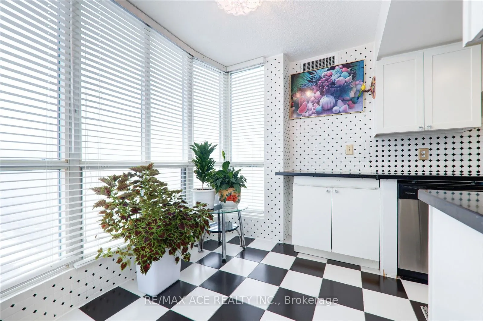 1470 Midland Avenue, #1410
