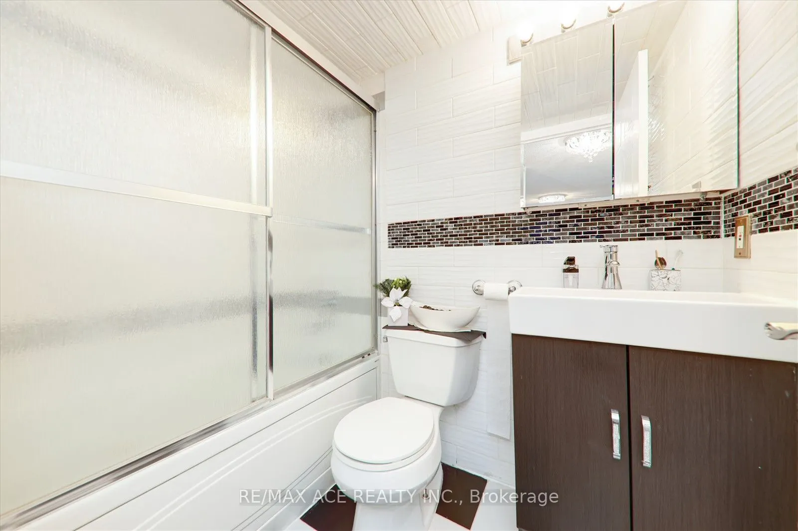 1470 Midland Avenue, #1410