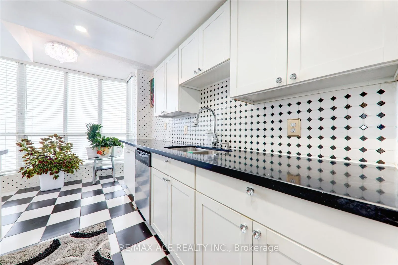 1470 Midland Avenue, #1410