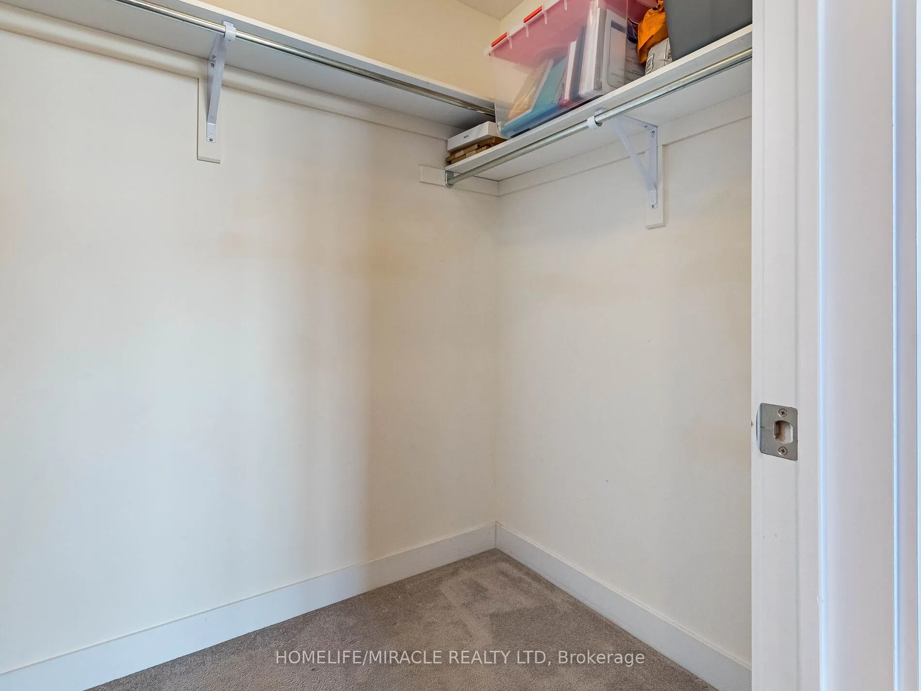 10 Buckles Court