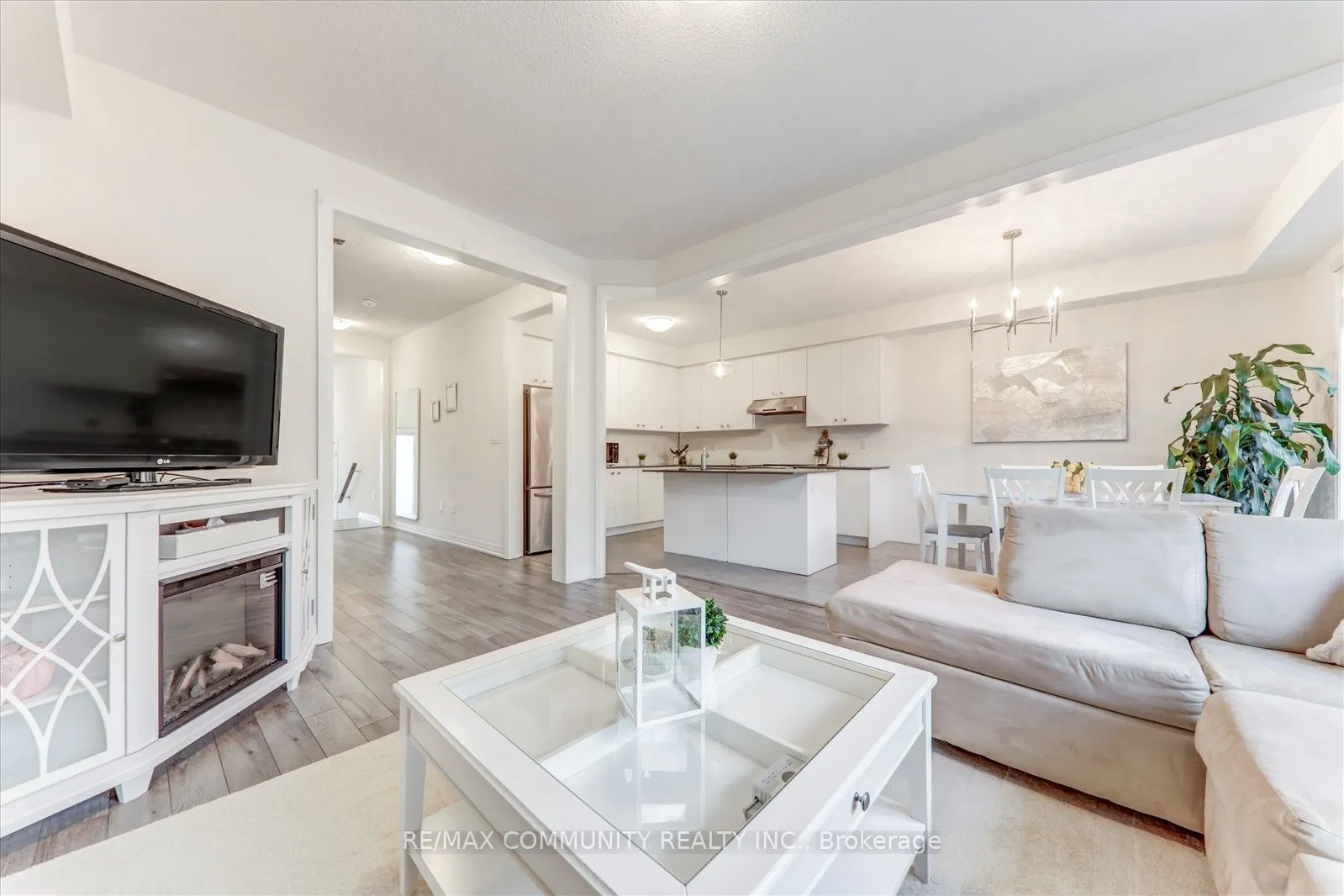 124 Ogston Crescent