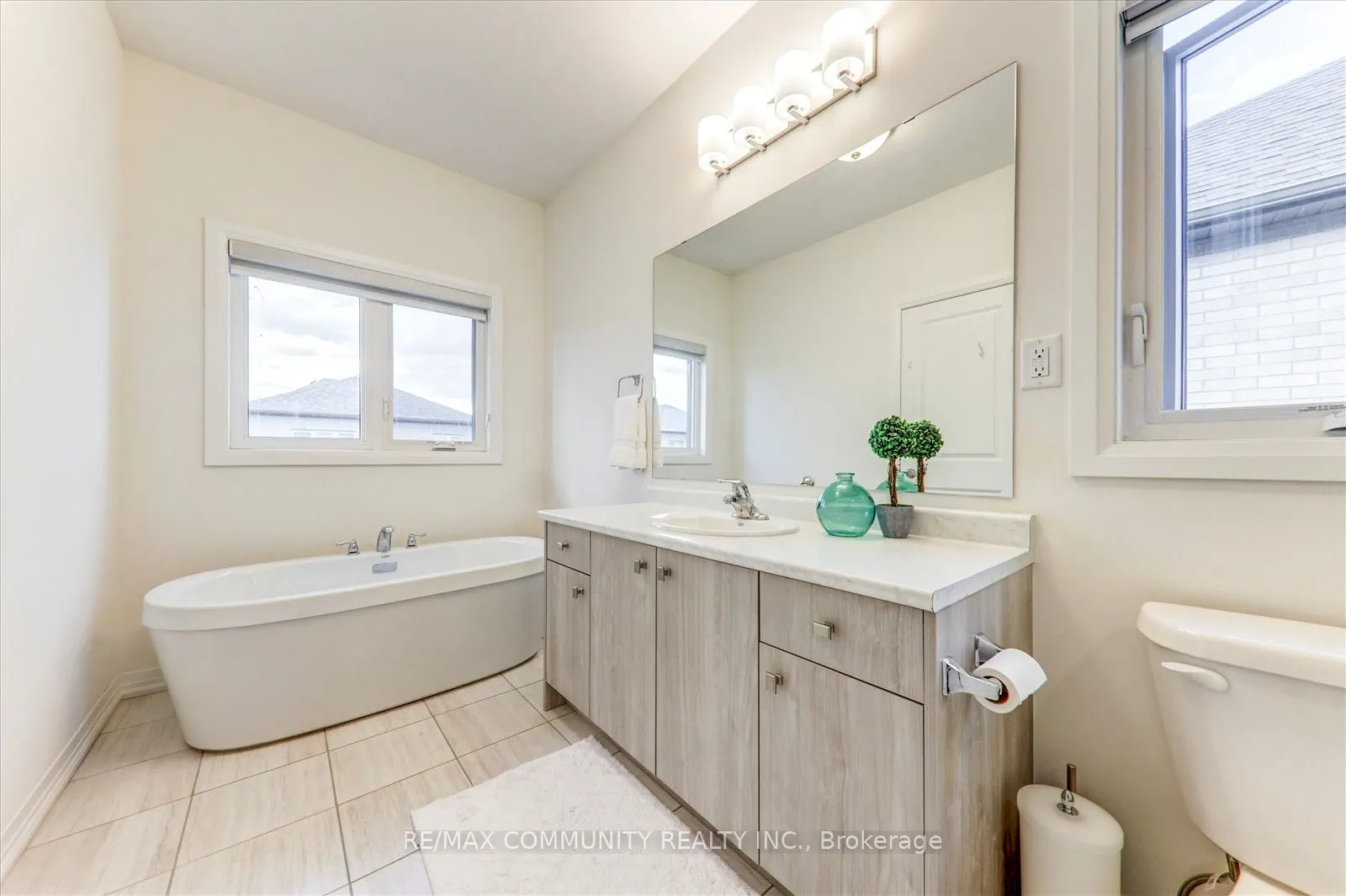 124 Ogston Crescent