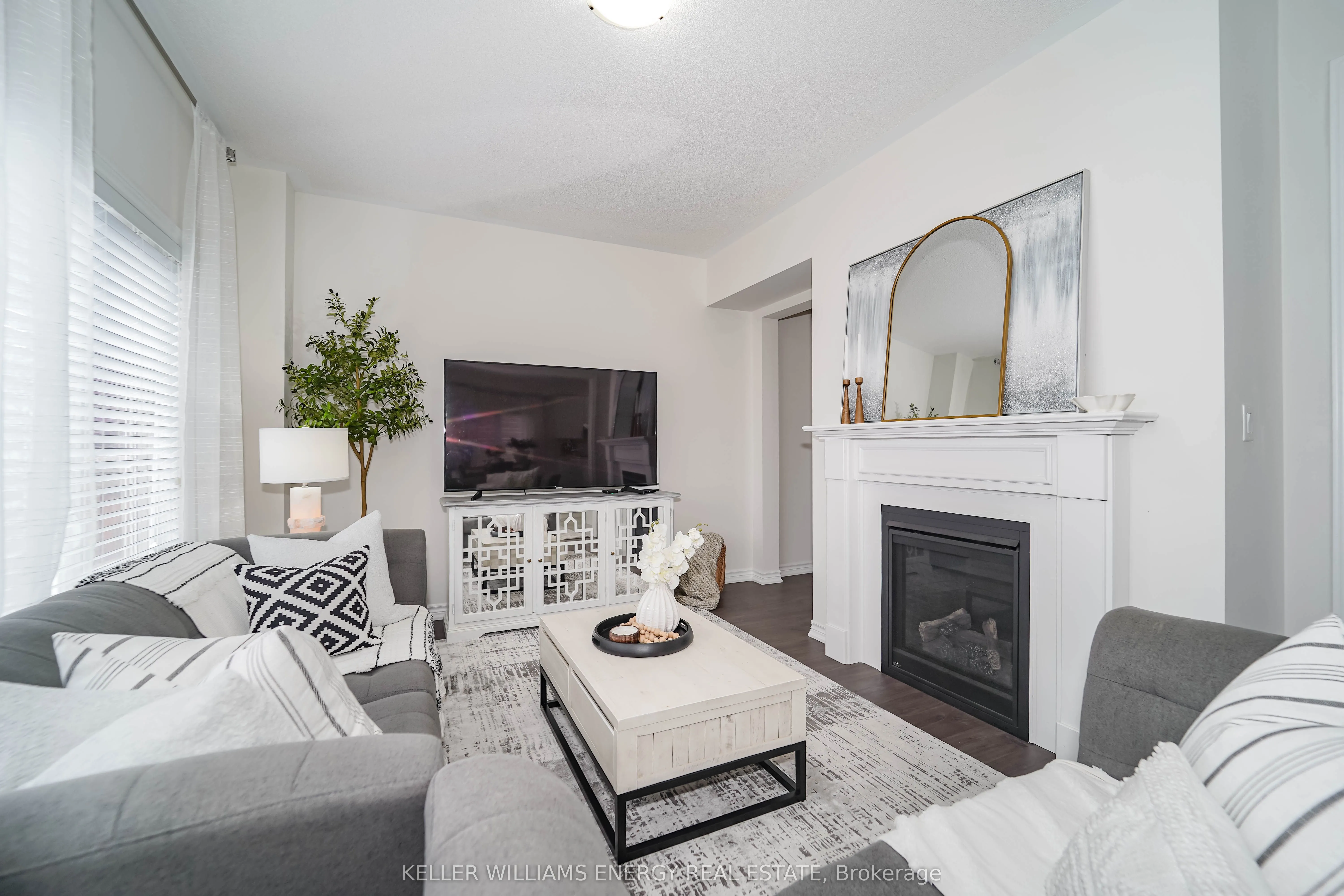 23 Crombie Street