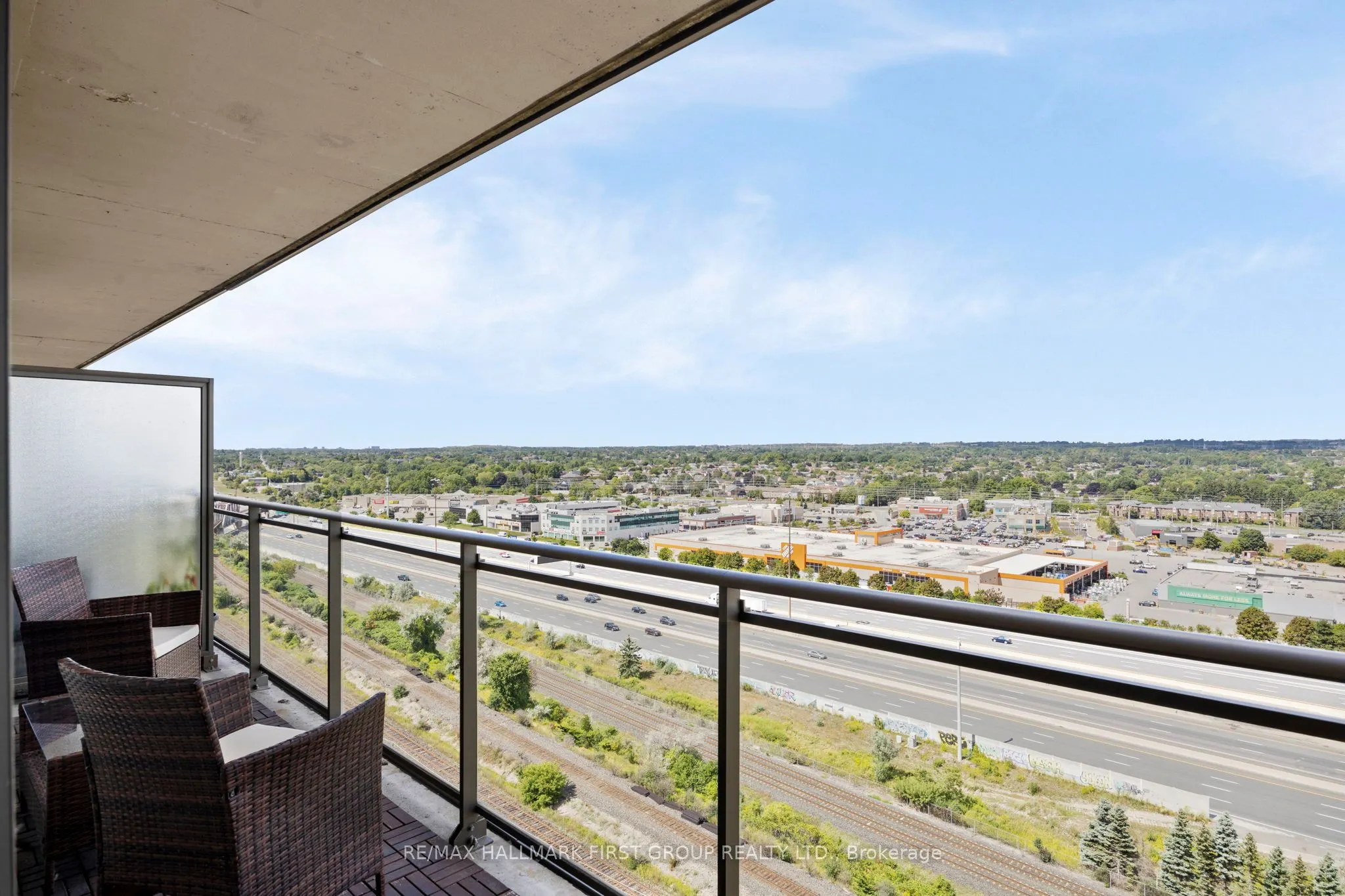 1235 Bayly Street, #1607