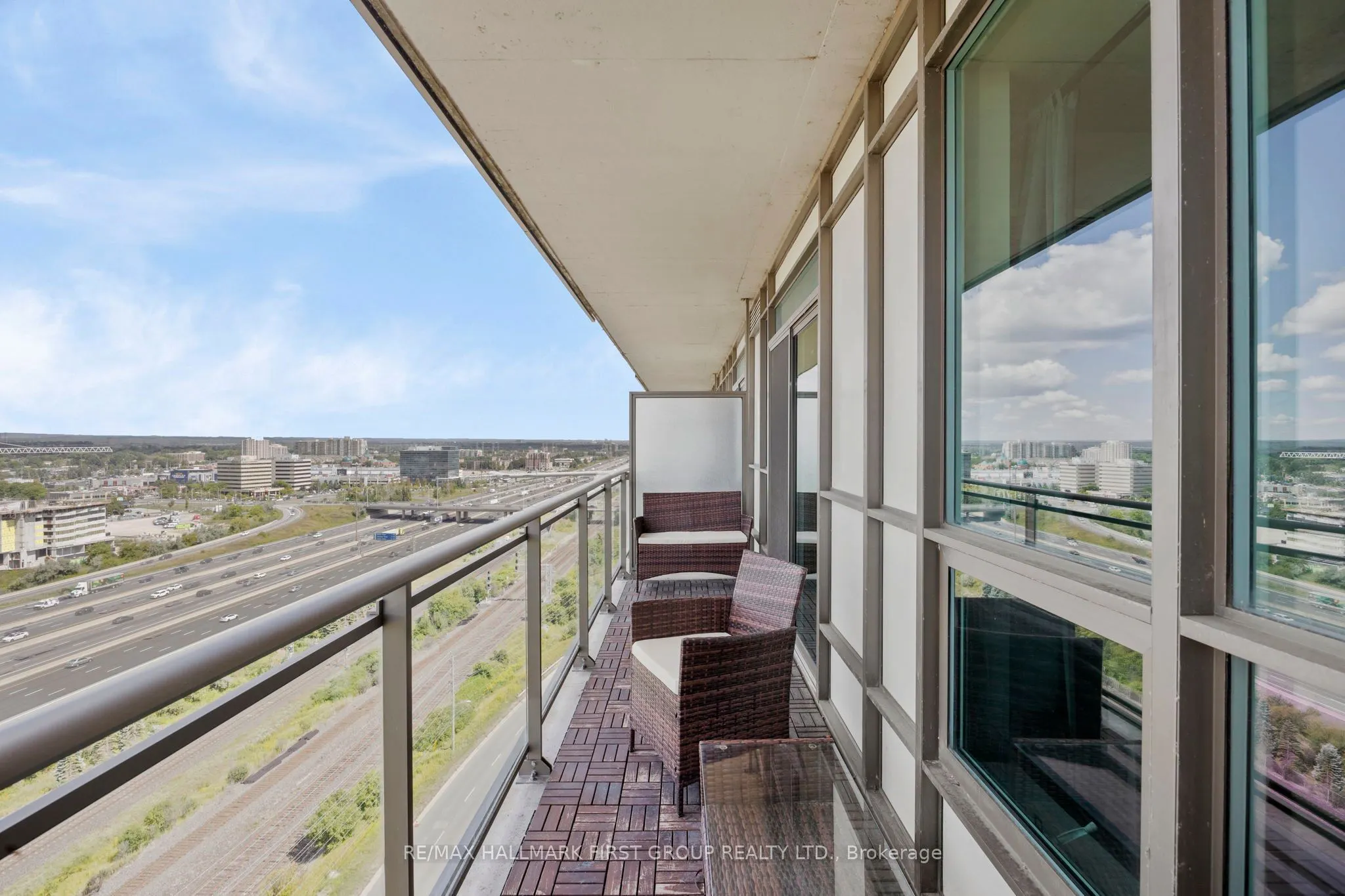 1235 Bayly Street, #1607