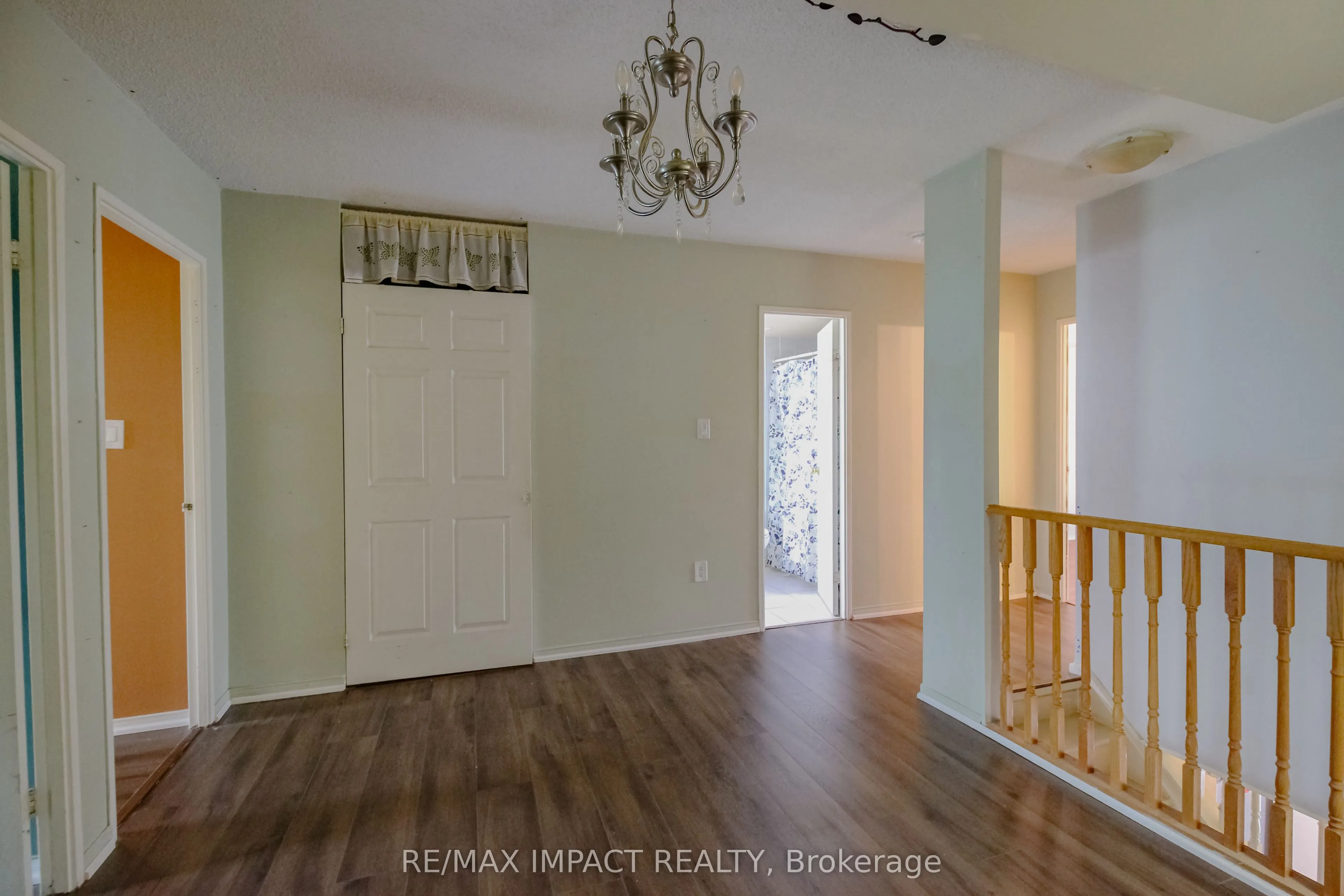 454 Centre Street S, #112