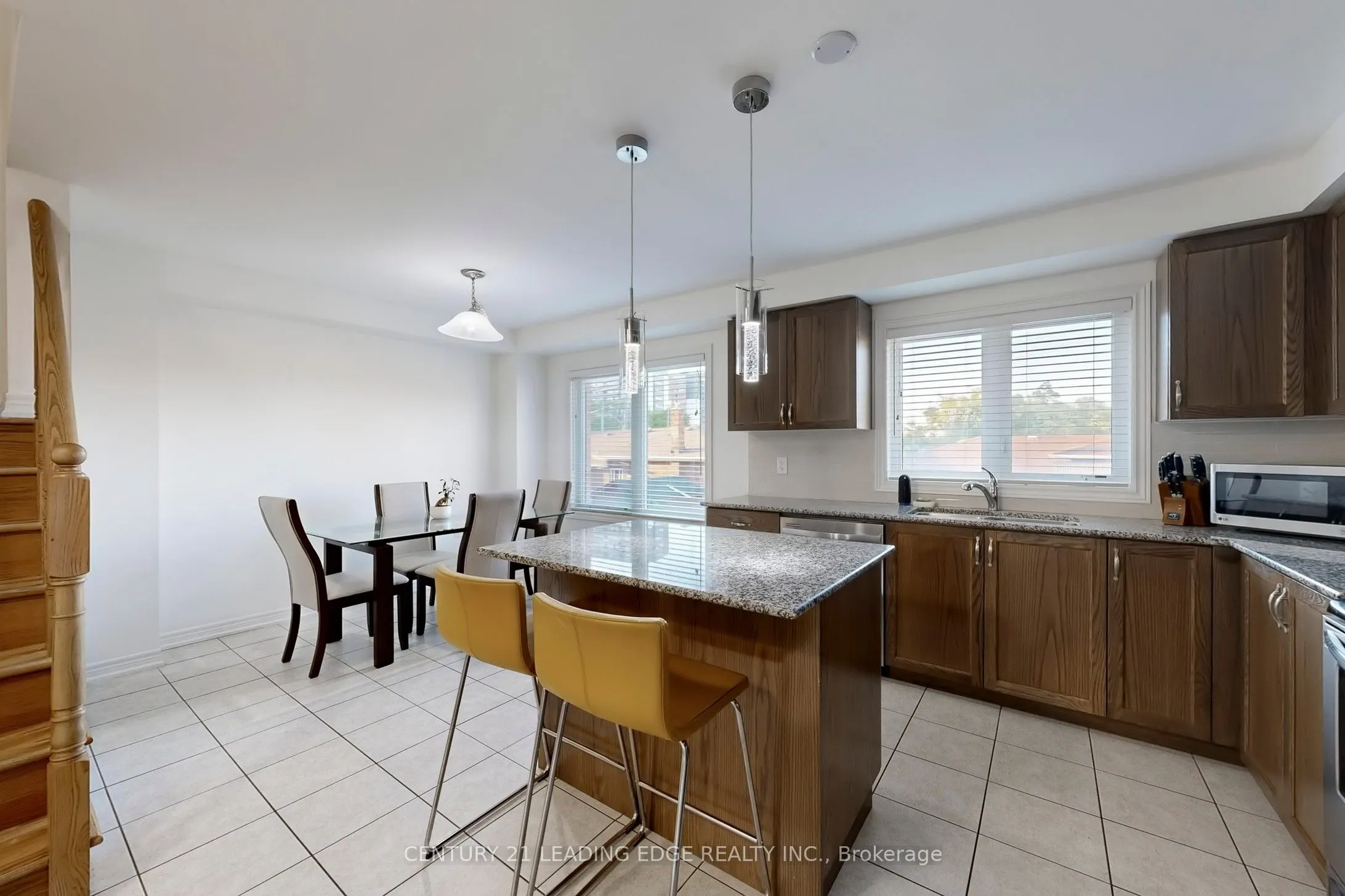 12 Pringdale Gardens Circle