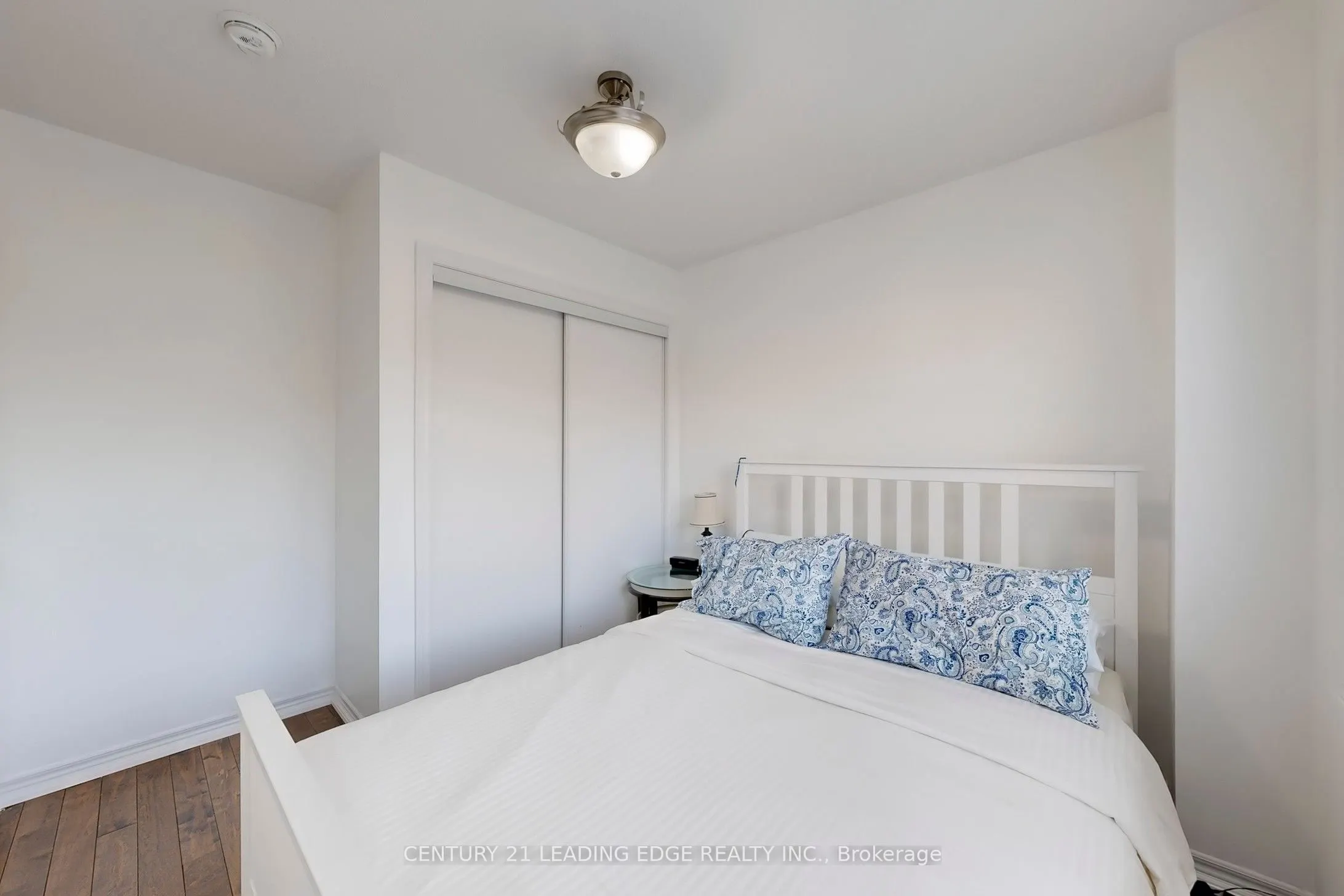 12 Pringdale Gardens Circle