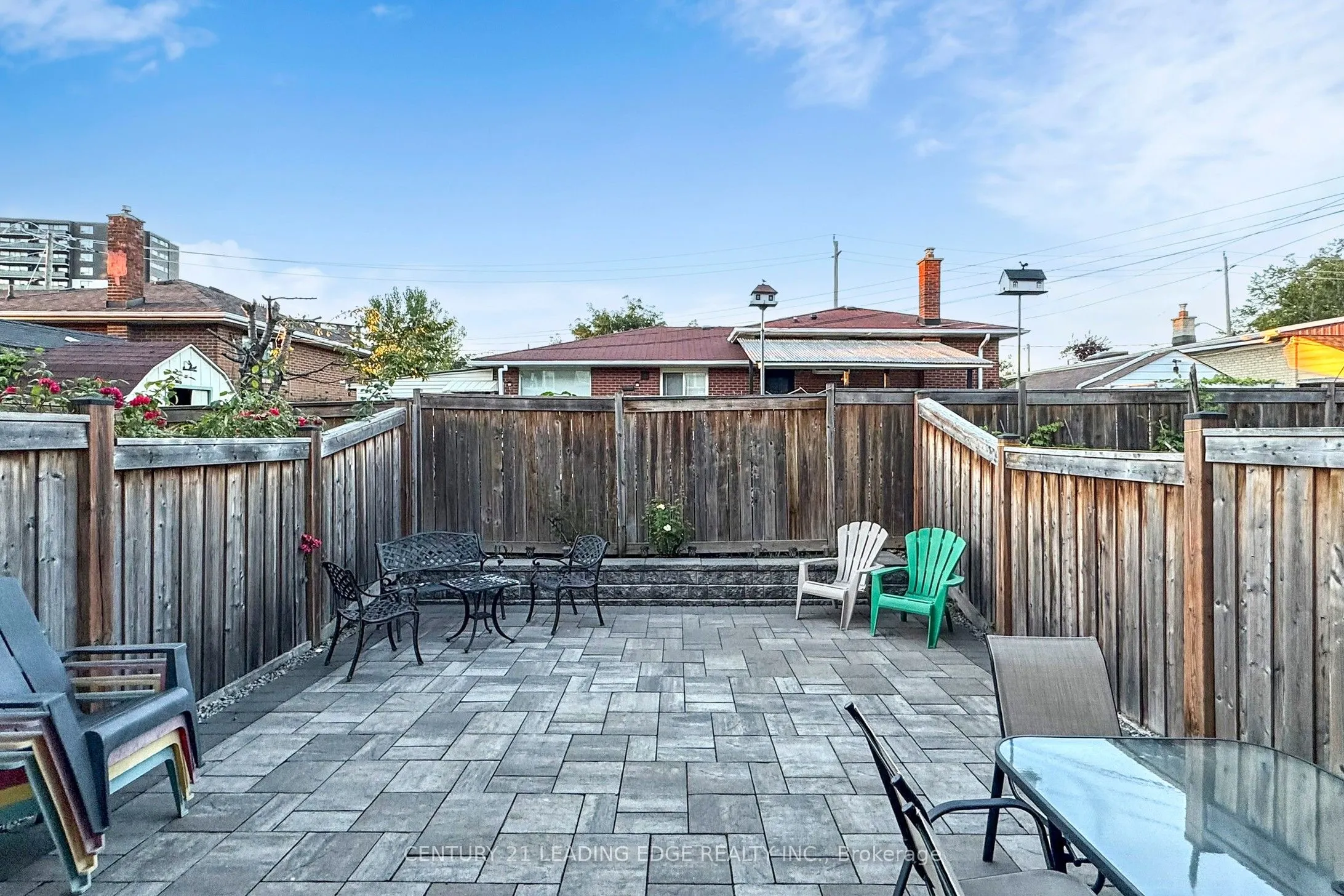 12 Pringdale Gardens Circle