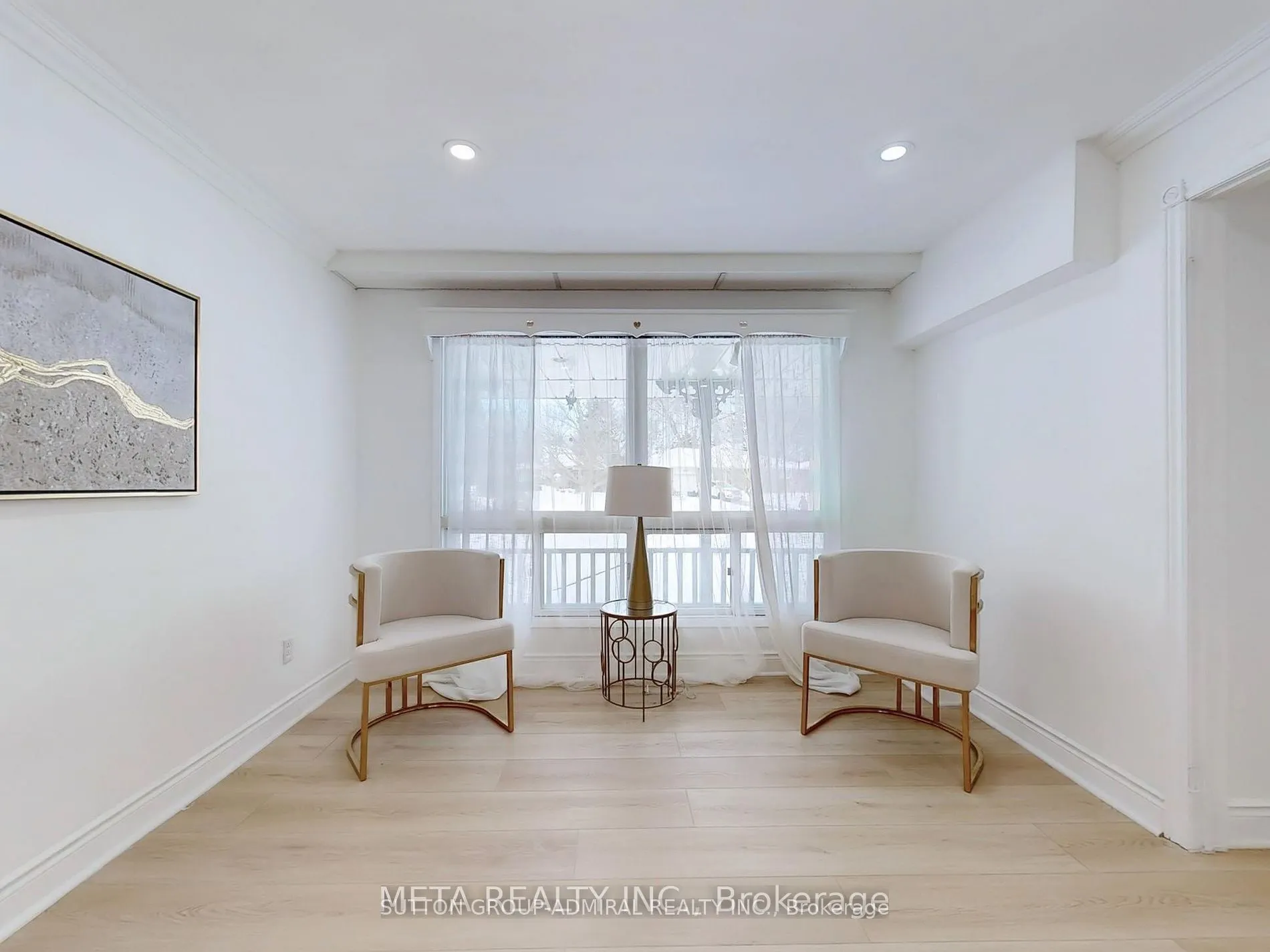 696 JASMINE Crescent