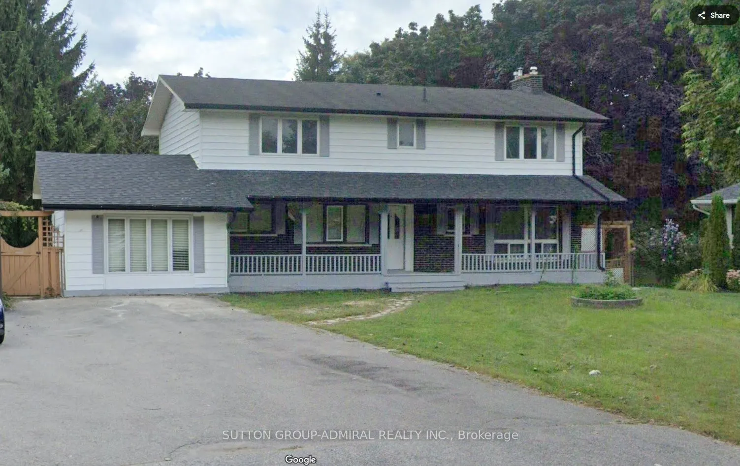 696 JASMINE Crescent