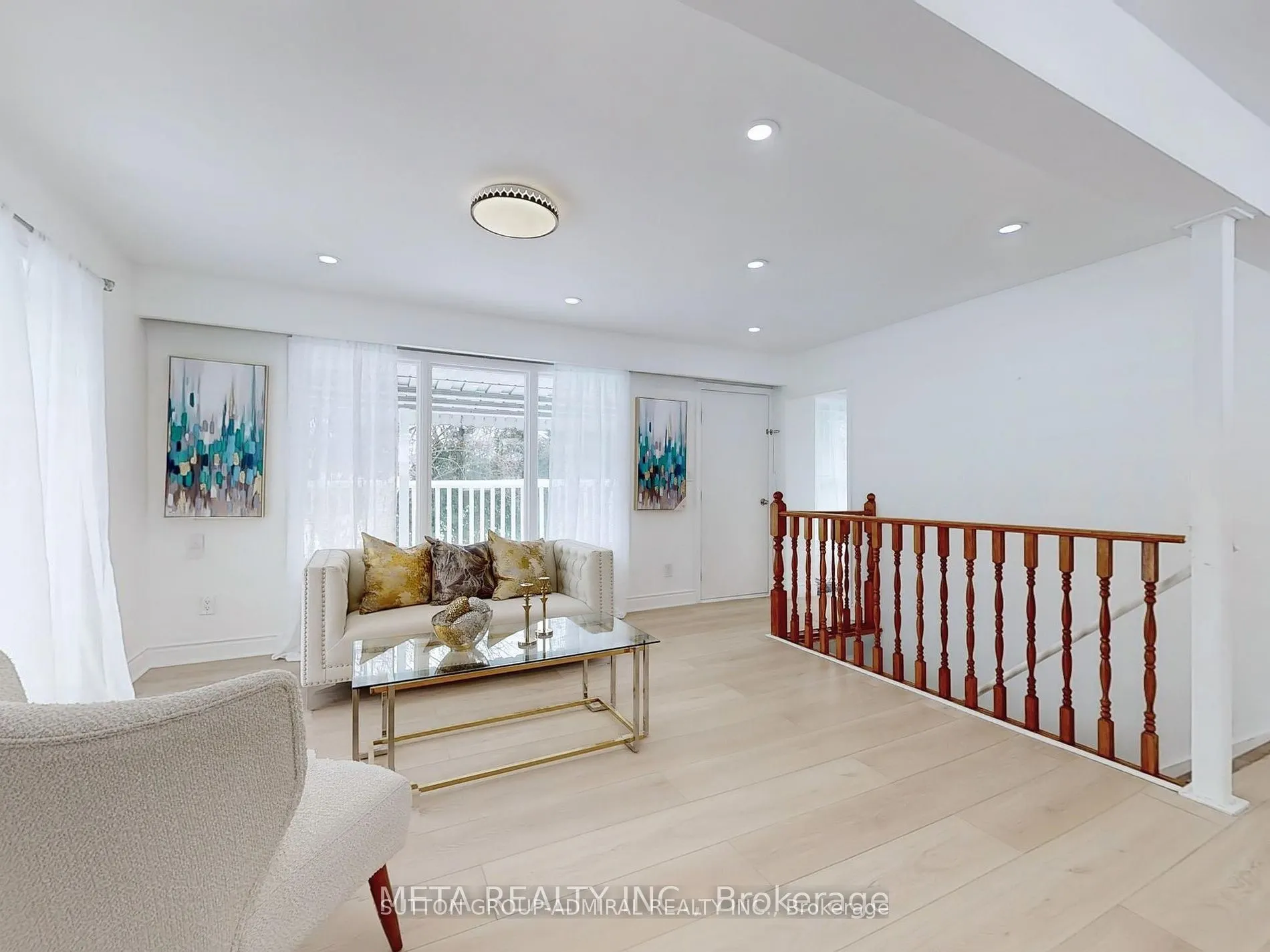 696 JASMINE Crescent