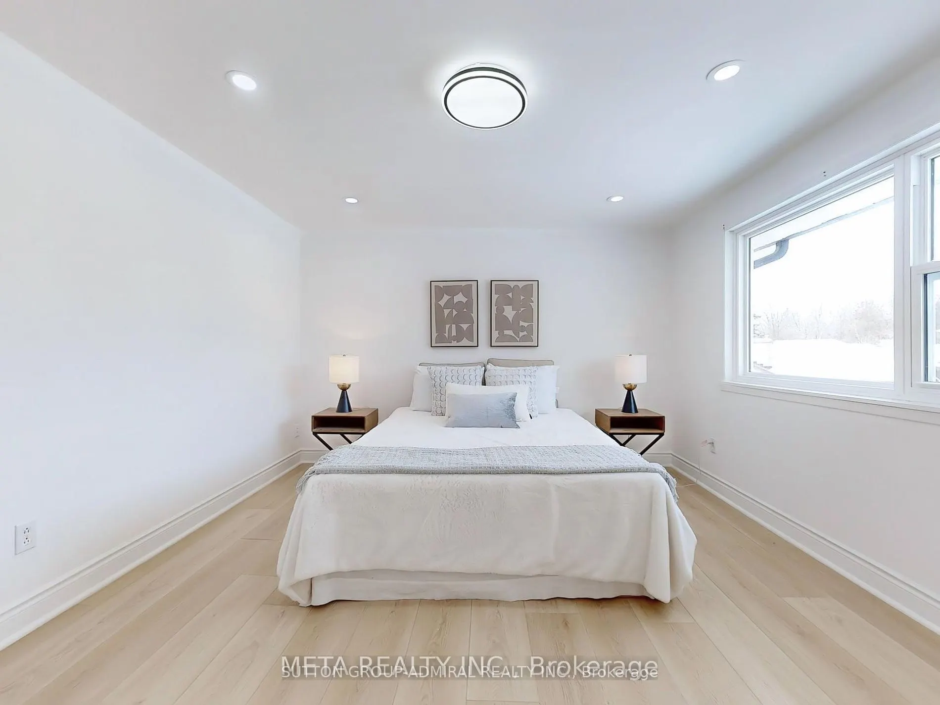 696 JASMINE Crescent