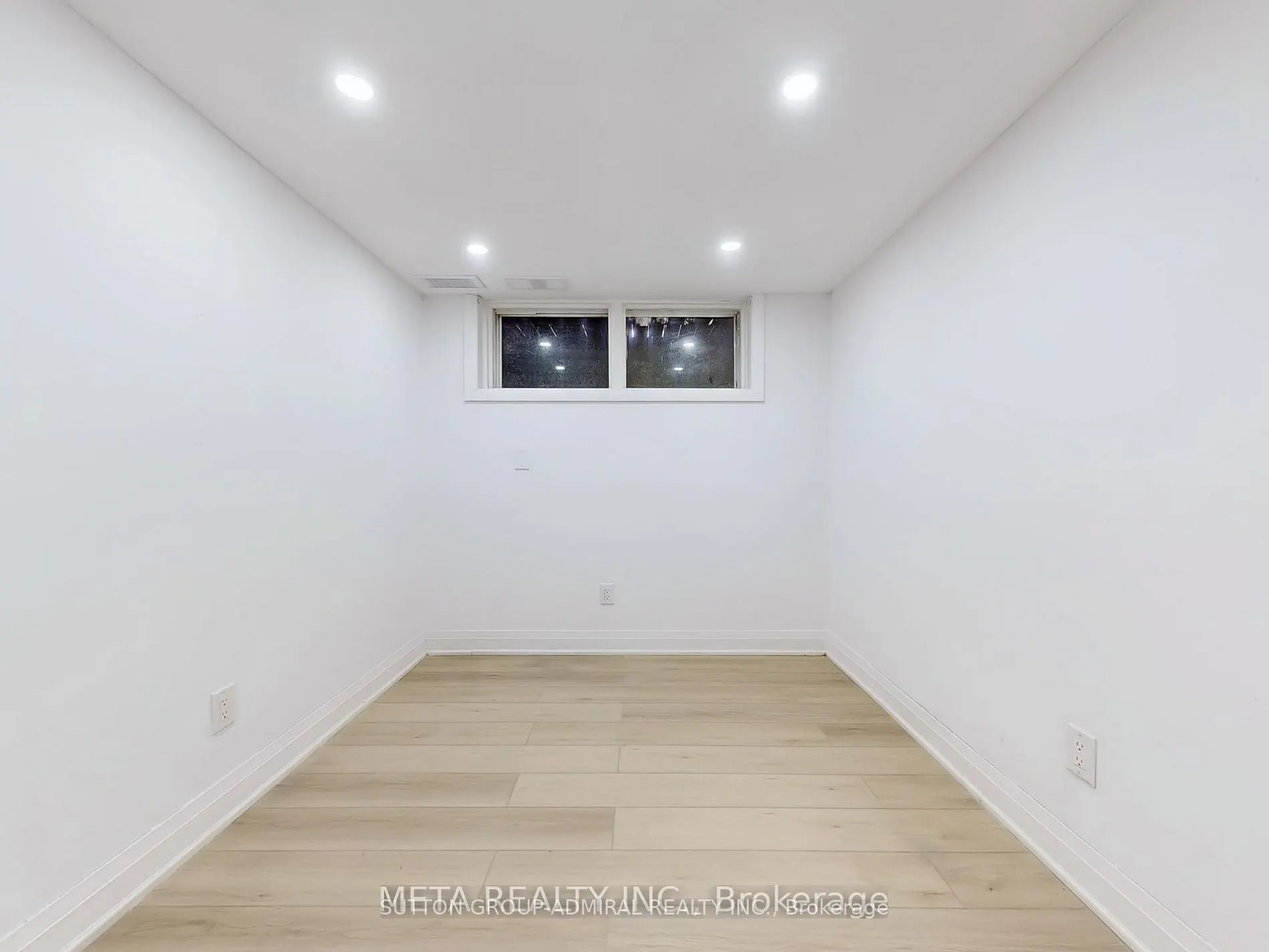 696 JASMINE Crescent