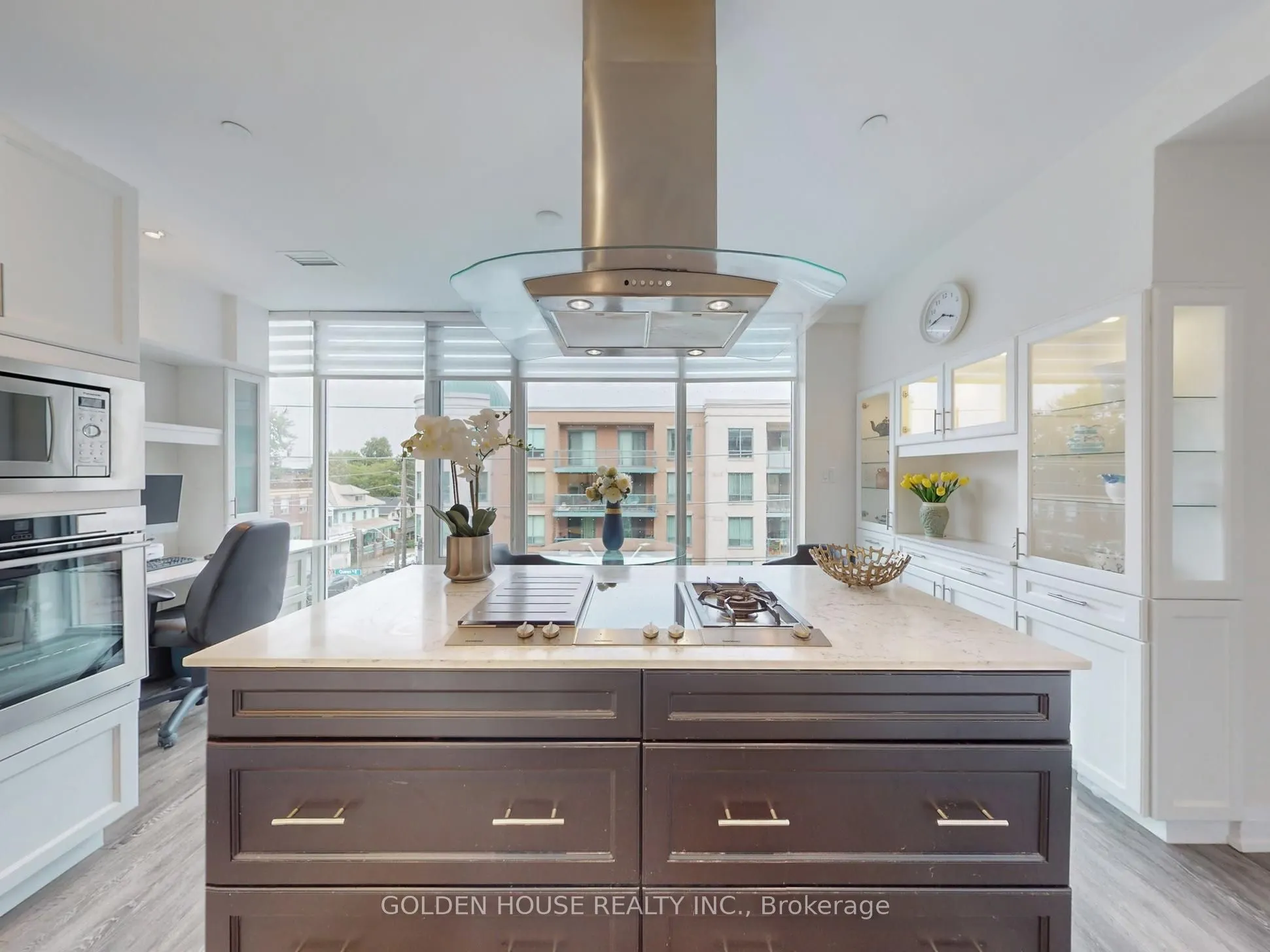200 Woodbine Avenue, #403